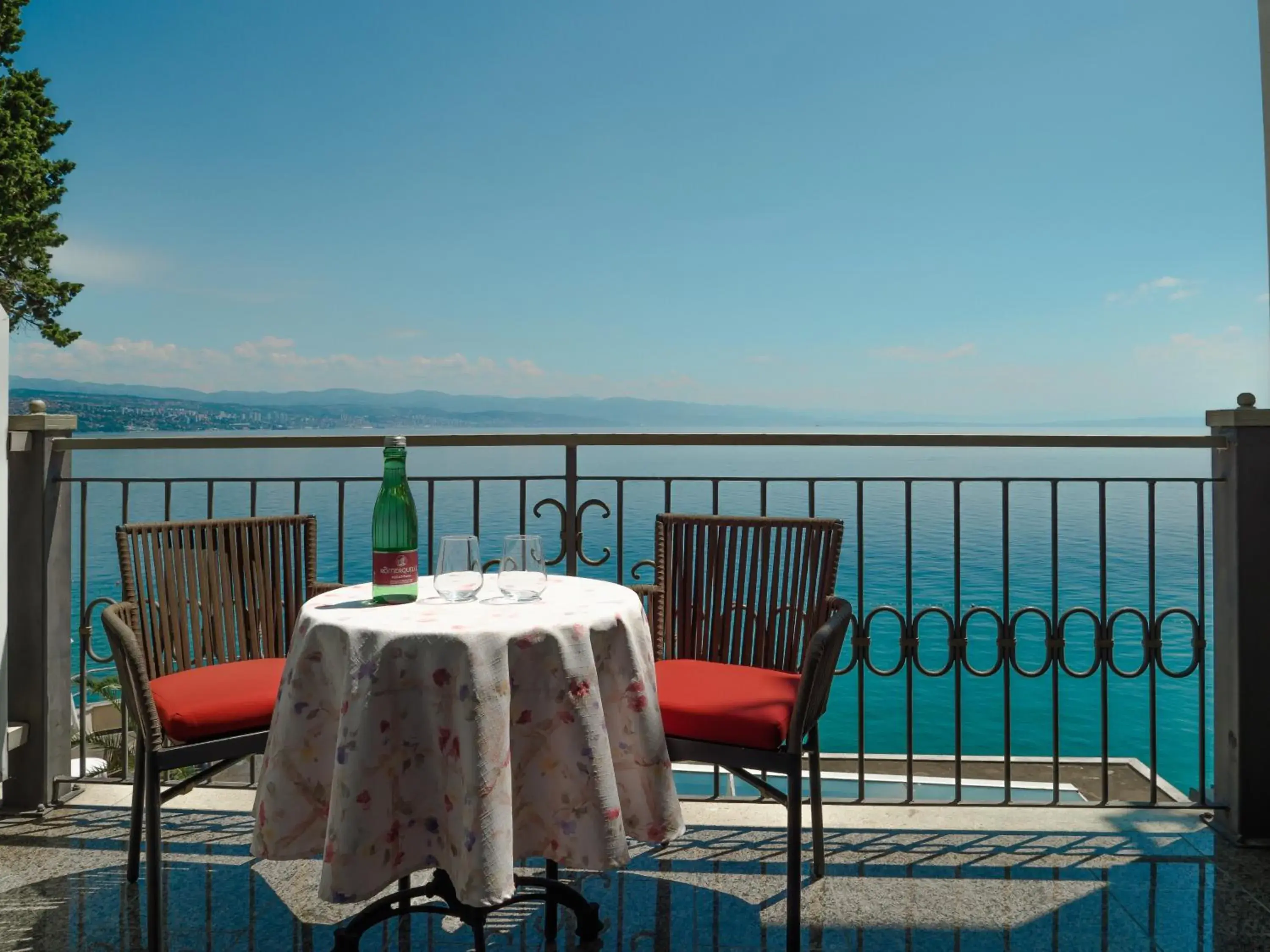 Balcony/Terrace in Hotel Savoy