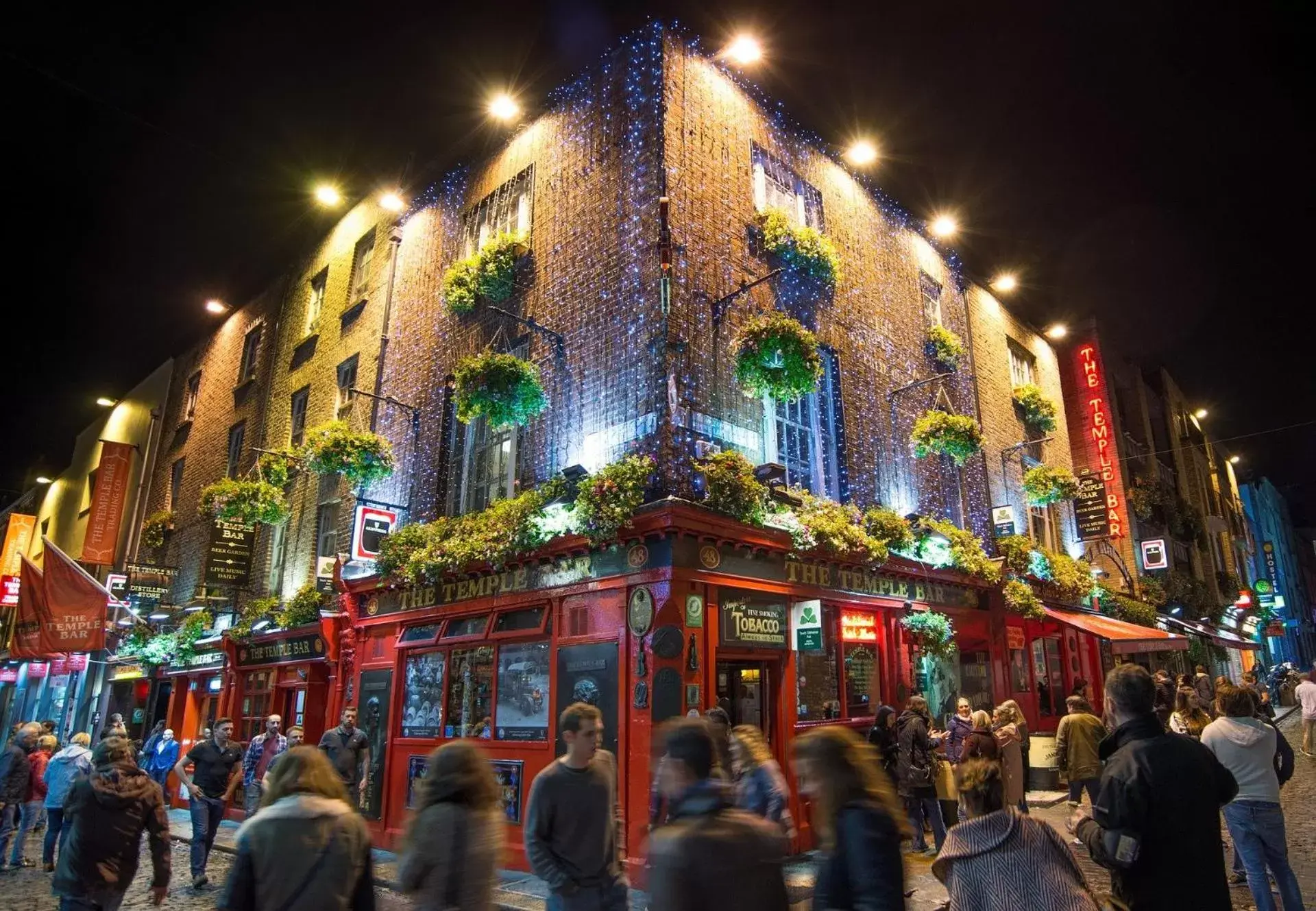 Nearby landmark, Property Building in Temple Bar Lane