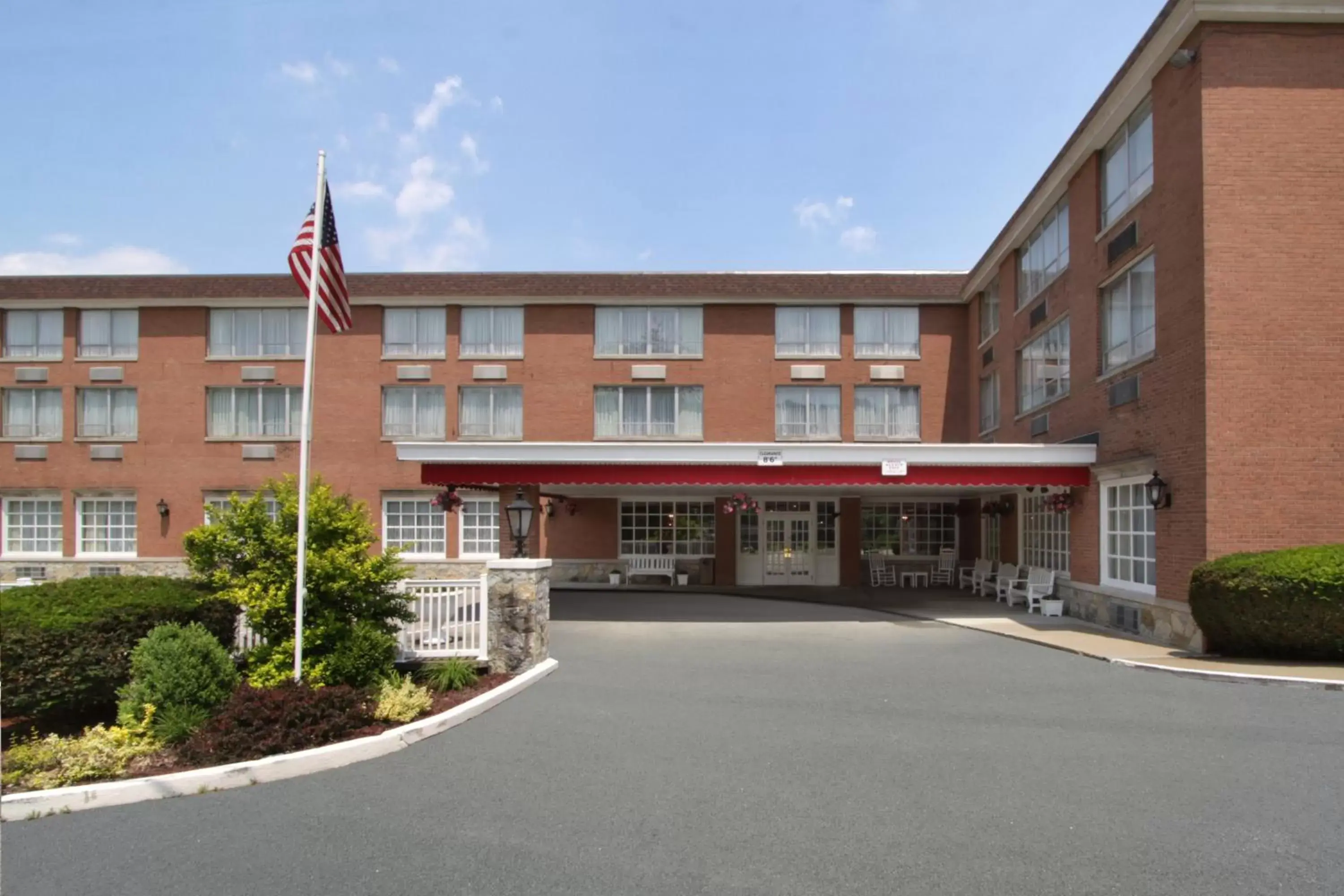 Facade/entrance, Property Building in Ramada by Wyndham Ligonier