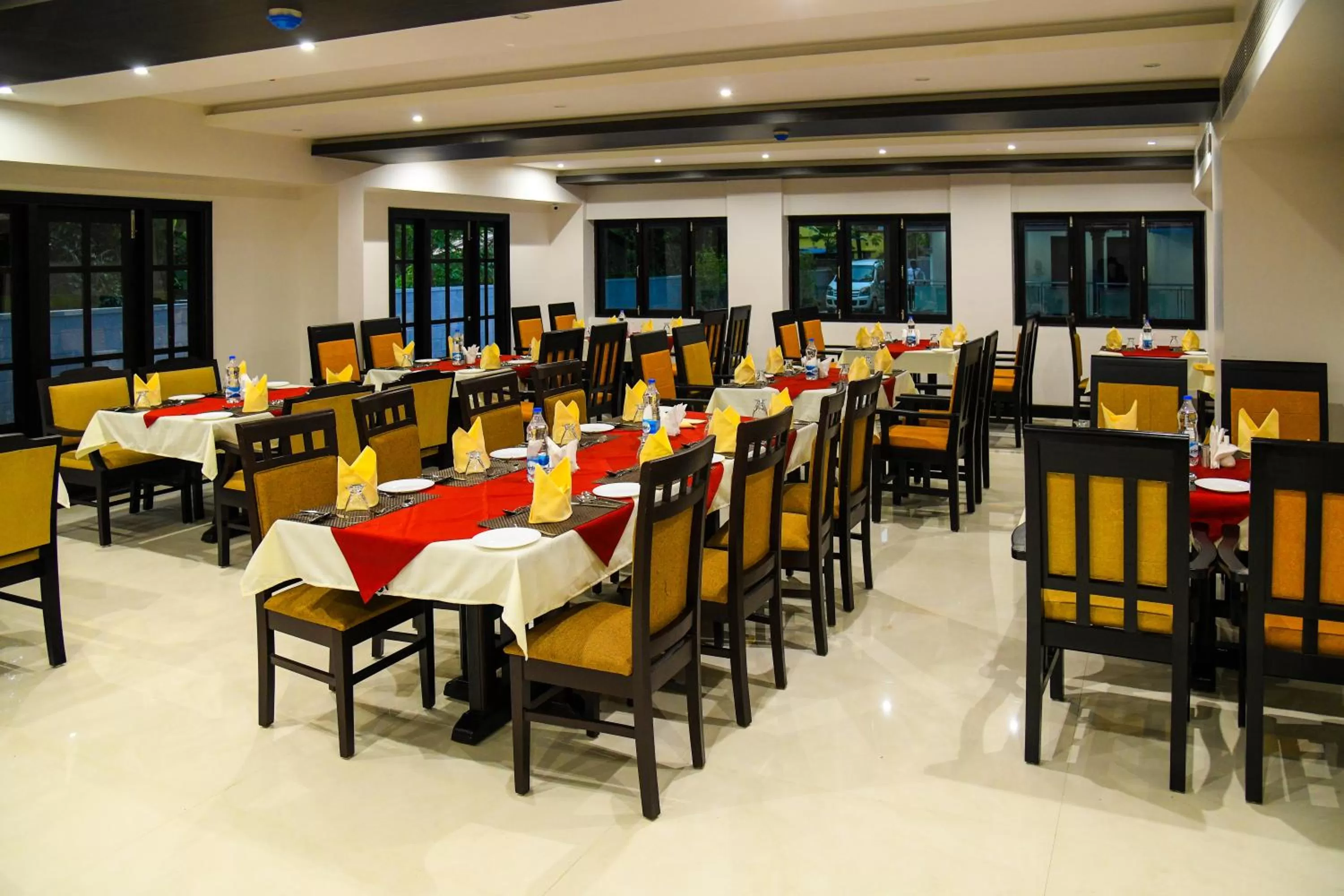 Restaurant/places to eat in Sajjoys