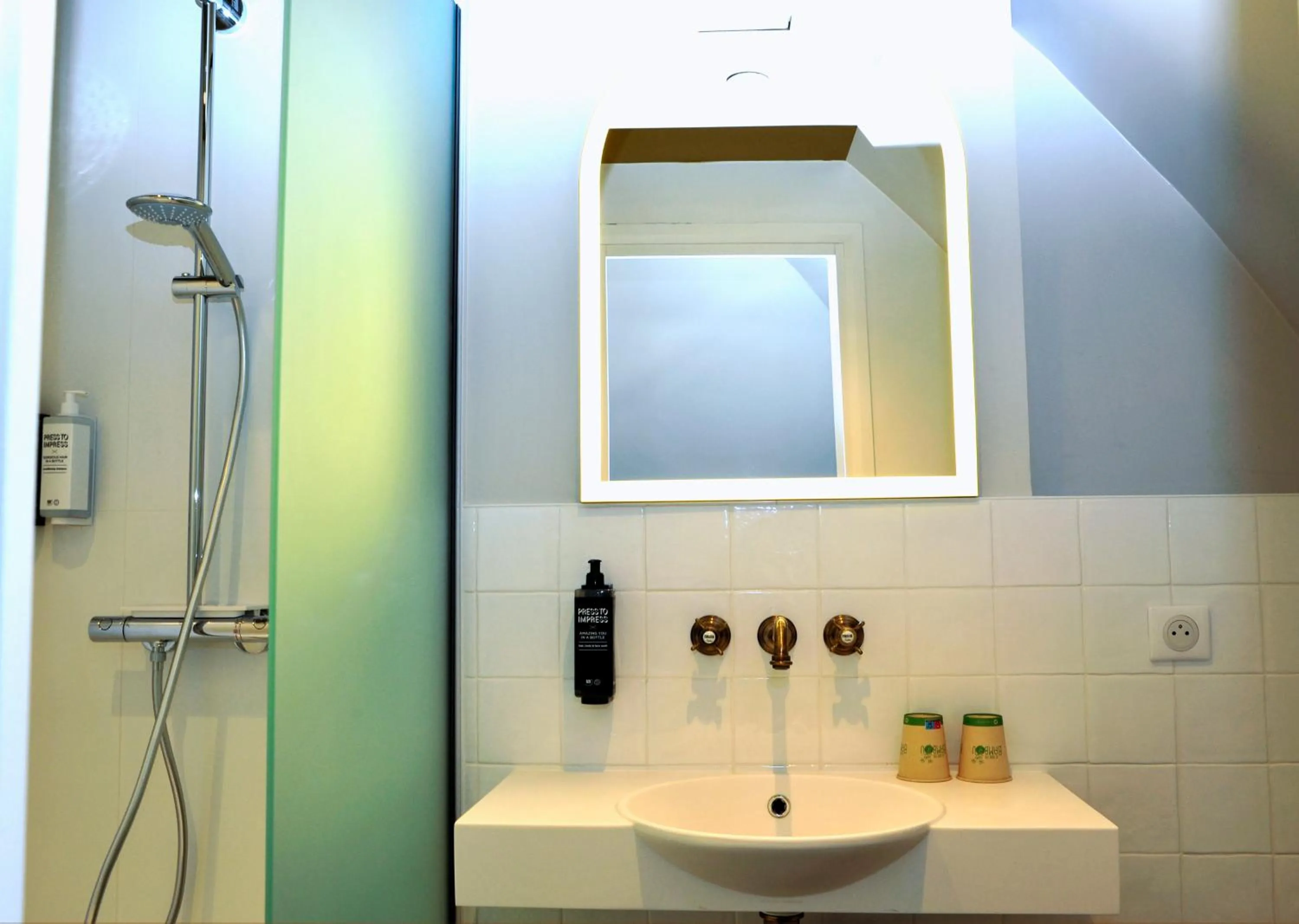 Bathroom in ibis Styles Paris Gare De Lyon TGV
