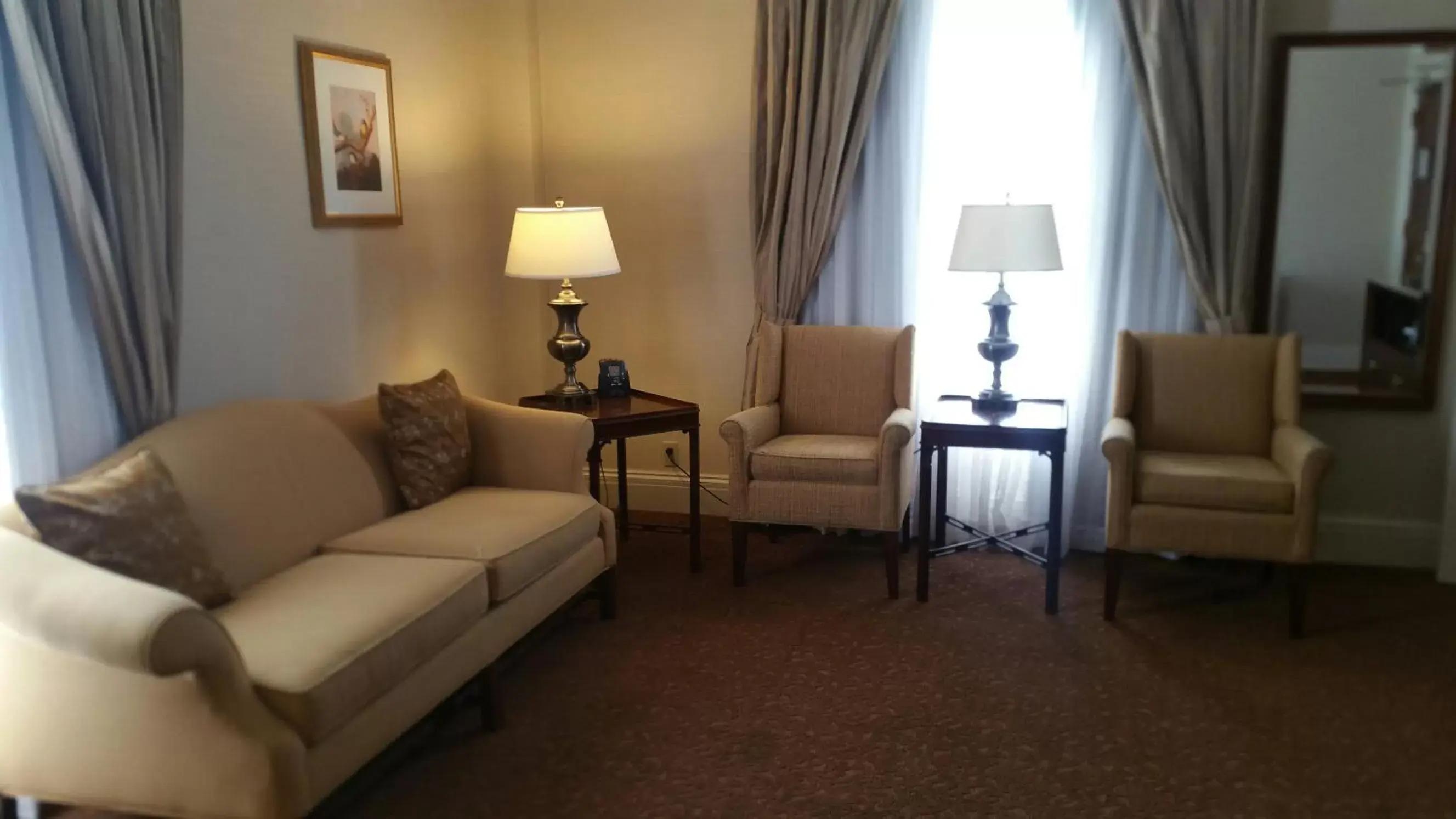 Seating Area in The Seelbach Hilton Louisville