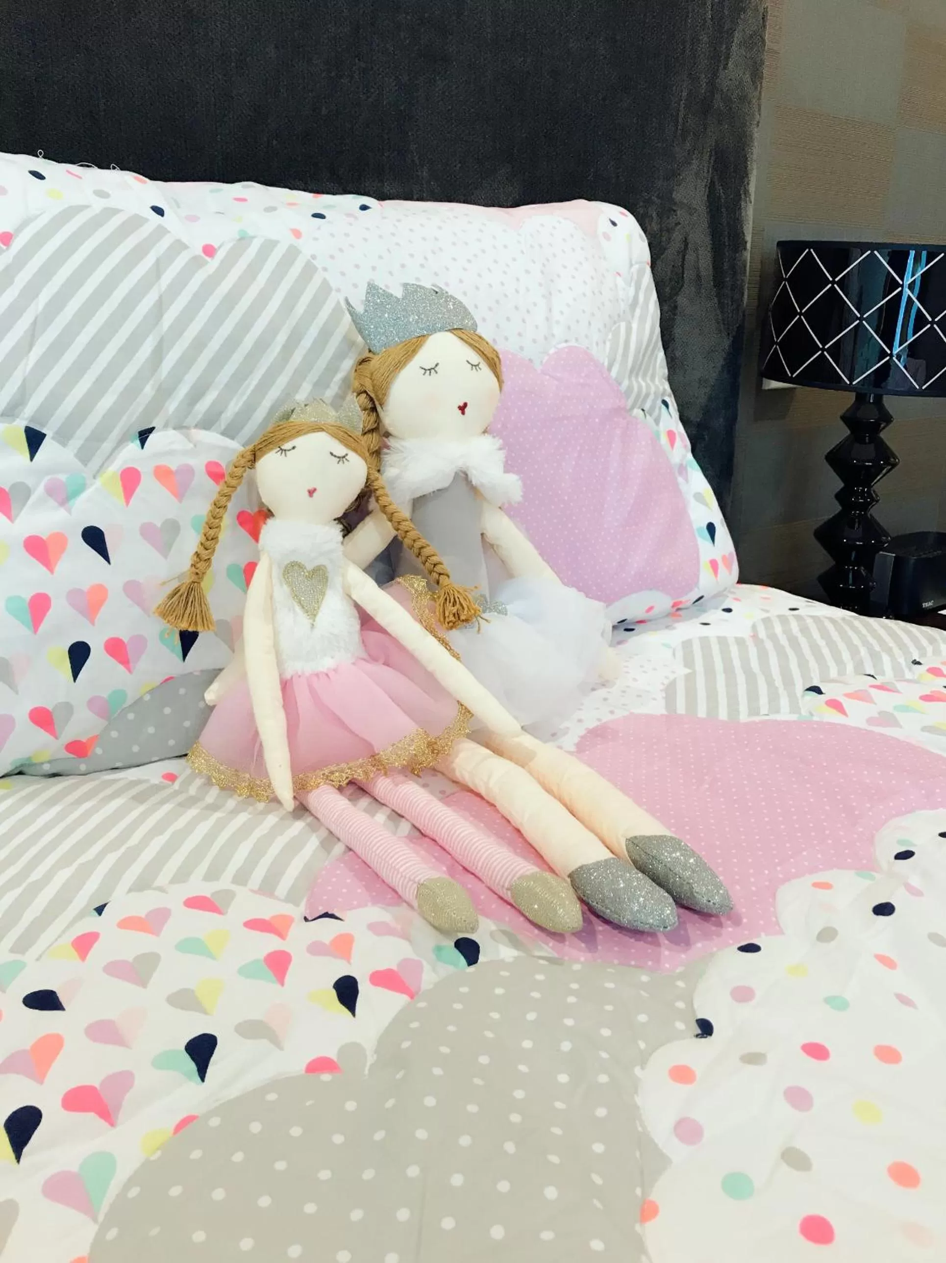 Bedroom, Bed in Hotel 115