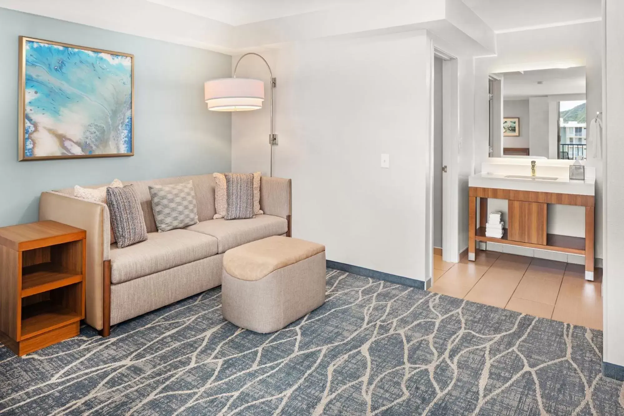 Seating Area in Hyatt Place Waikiki Beach