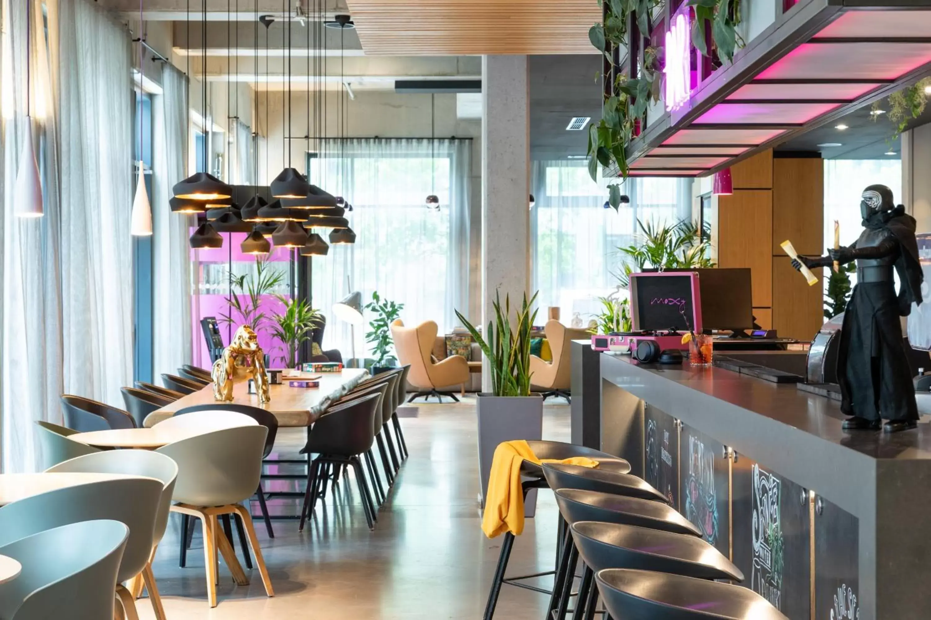 Other, Restaurant/Places to Eat in Moxy Frankfurt Airport