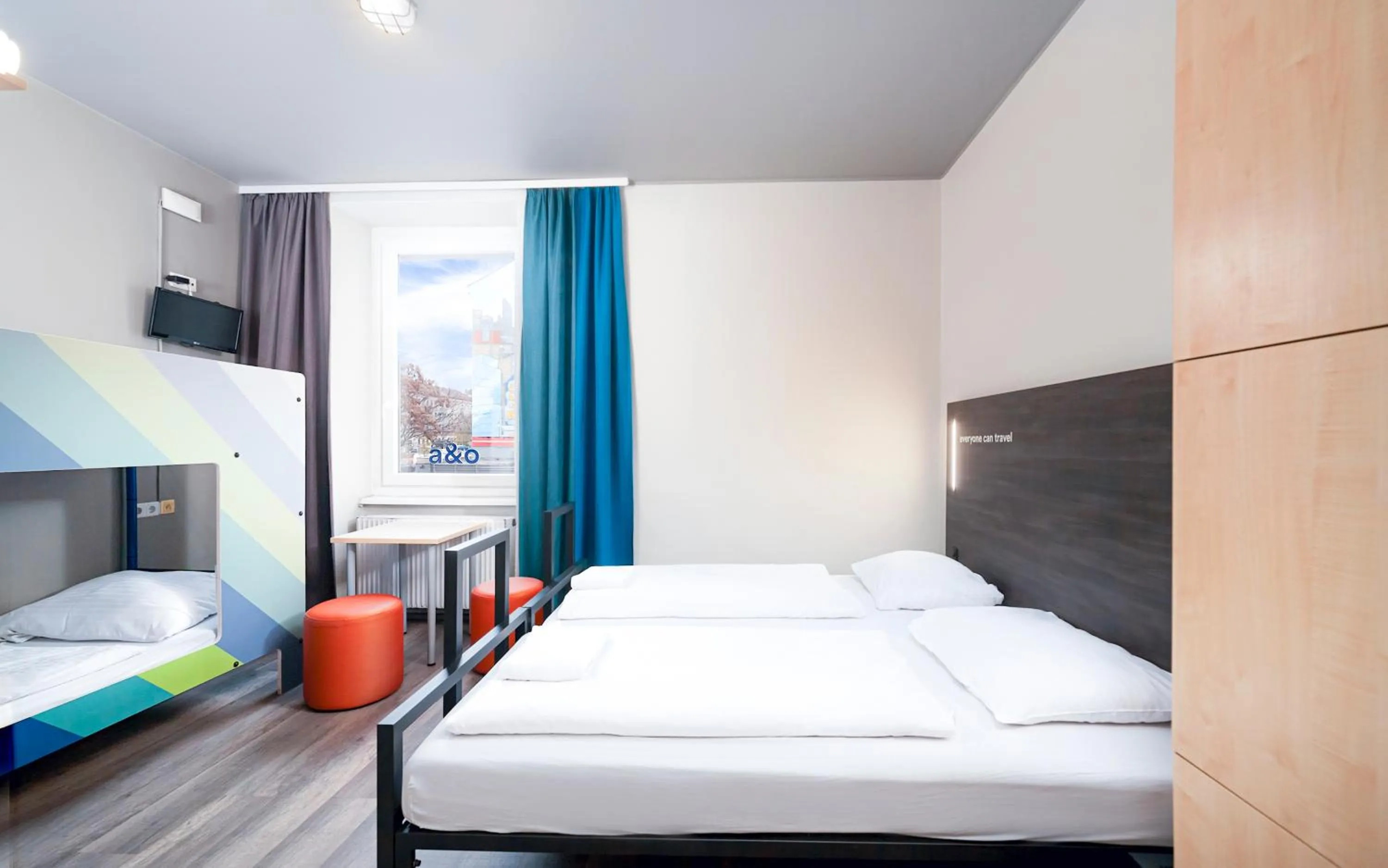 Photo of the whole room, Bed in a&o Wien Stadthalle