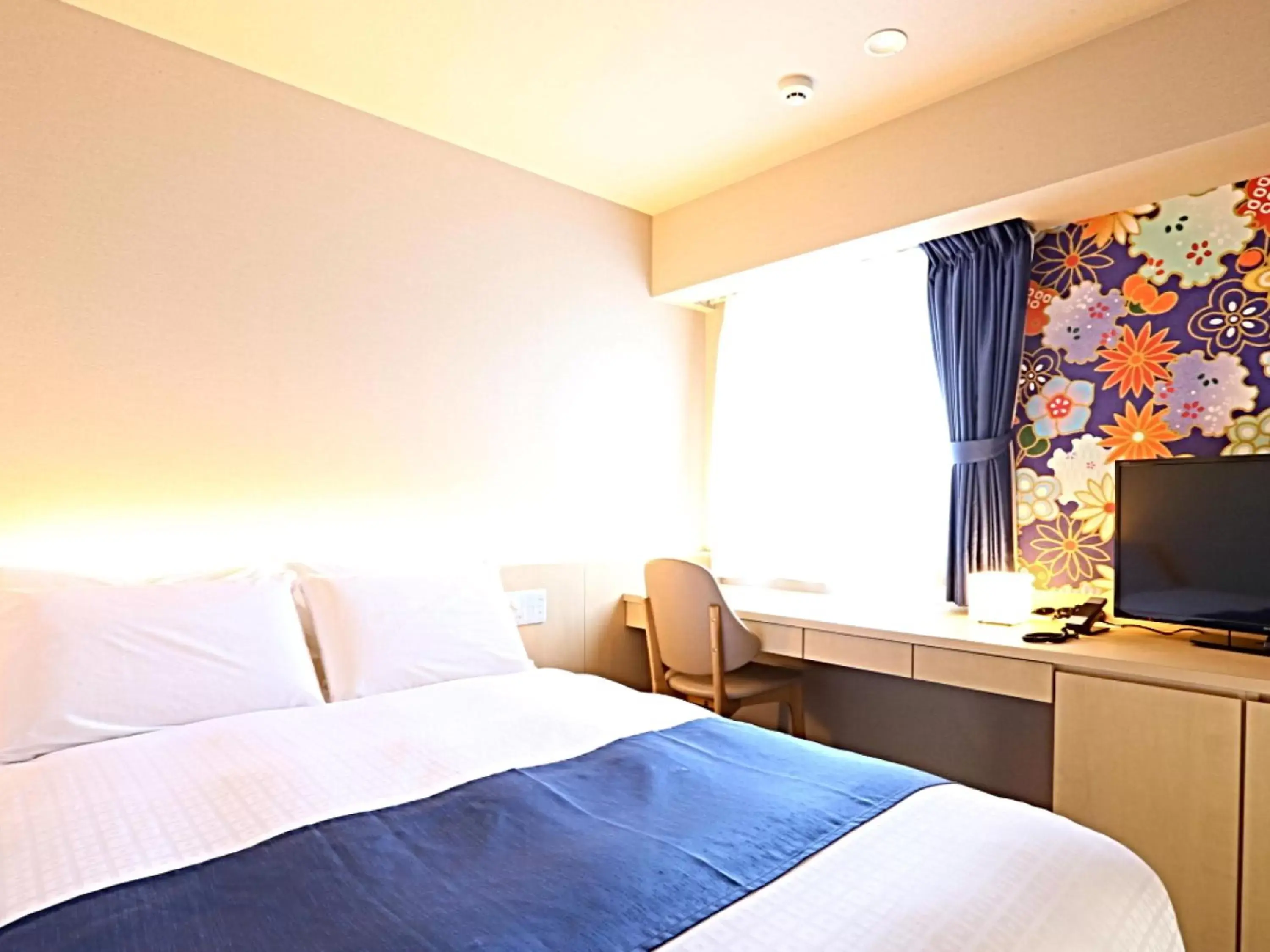 Photo of the whole room, Bed in Hotel Wing International Premium Kanazawa Ekimae