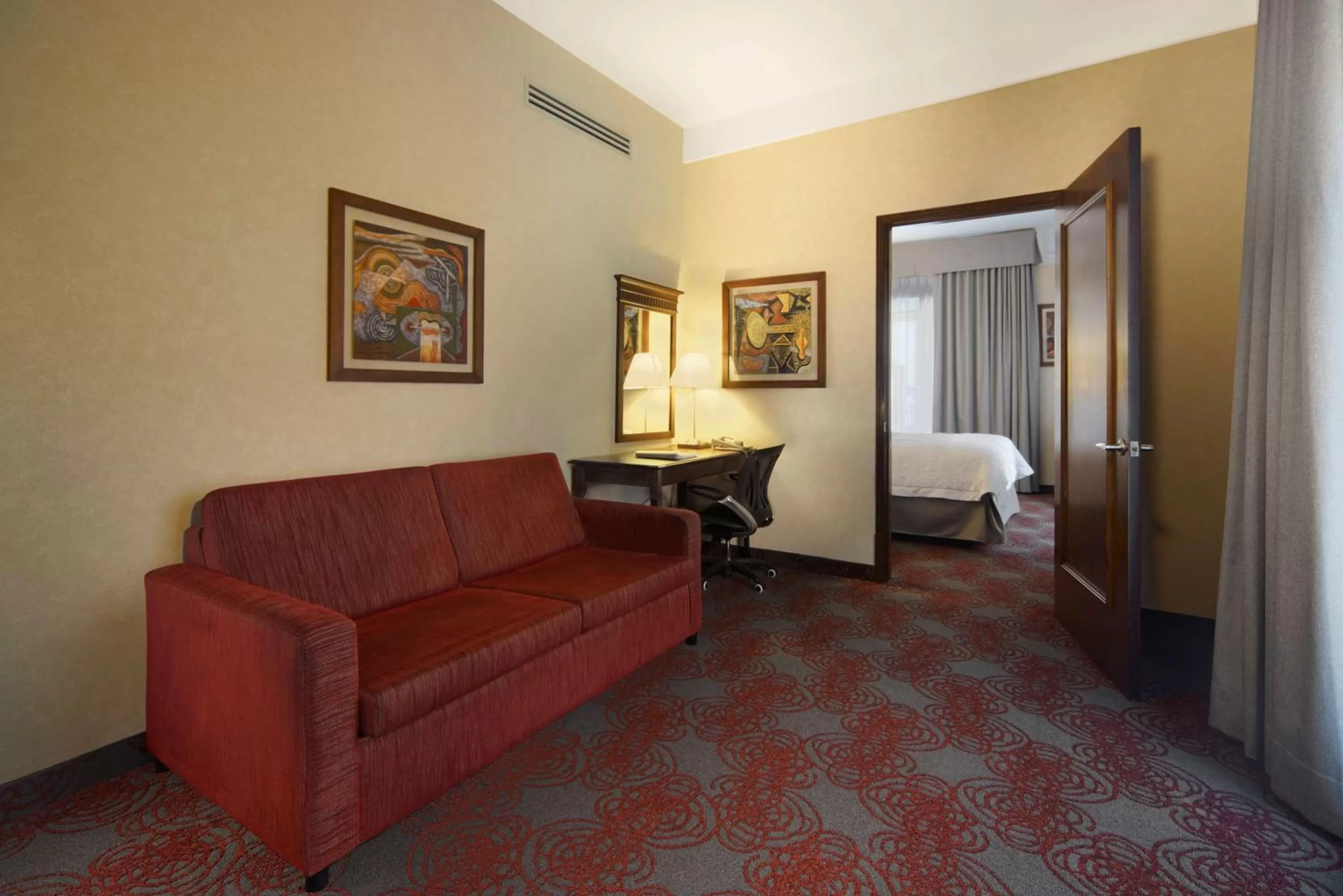 Living room, Bed in Hampton Inn & Suites Mexico City - Centro Historico