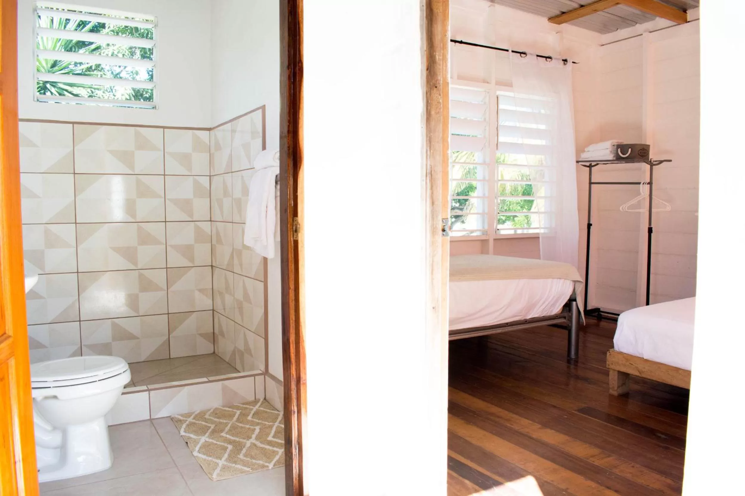 Shower in Horse Cottage