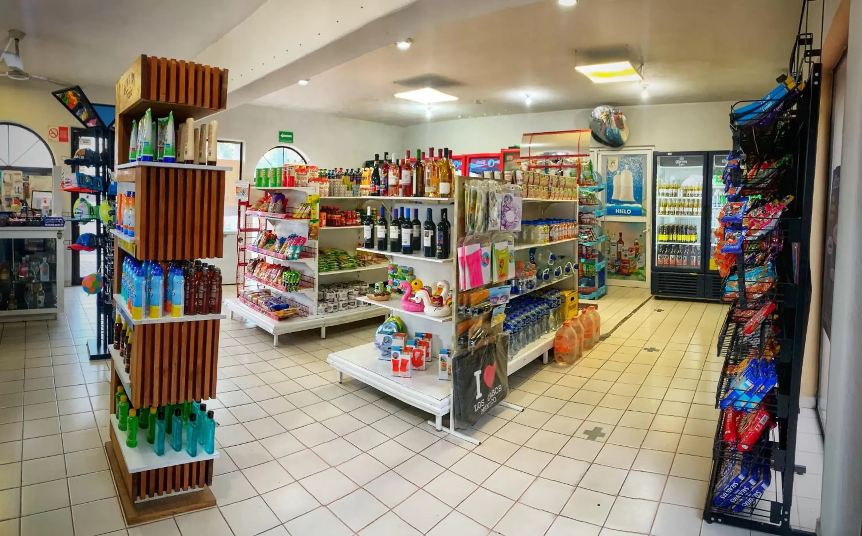 Shopping Area, Supermarket/Shops in Hotel Santa Fe Los Cabos by Villa Group