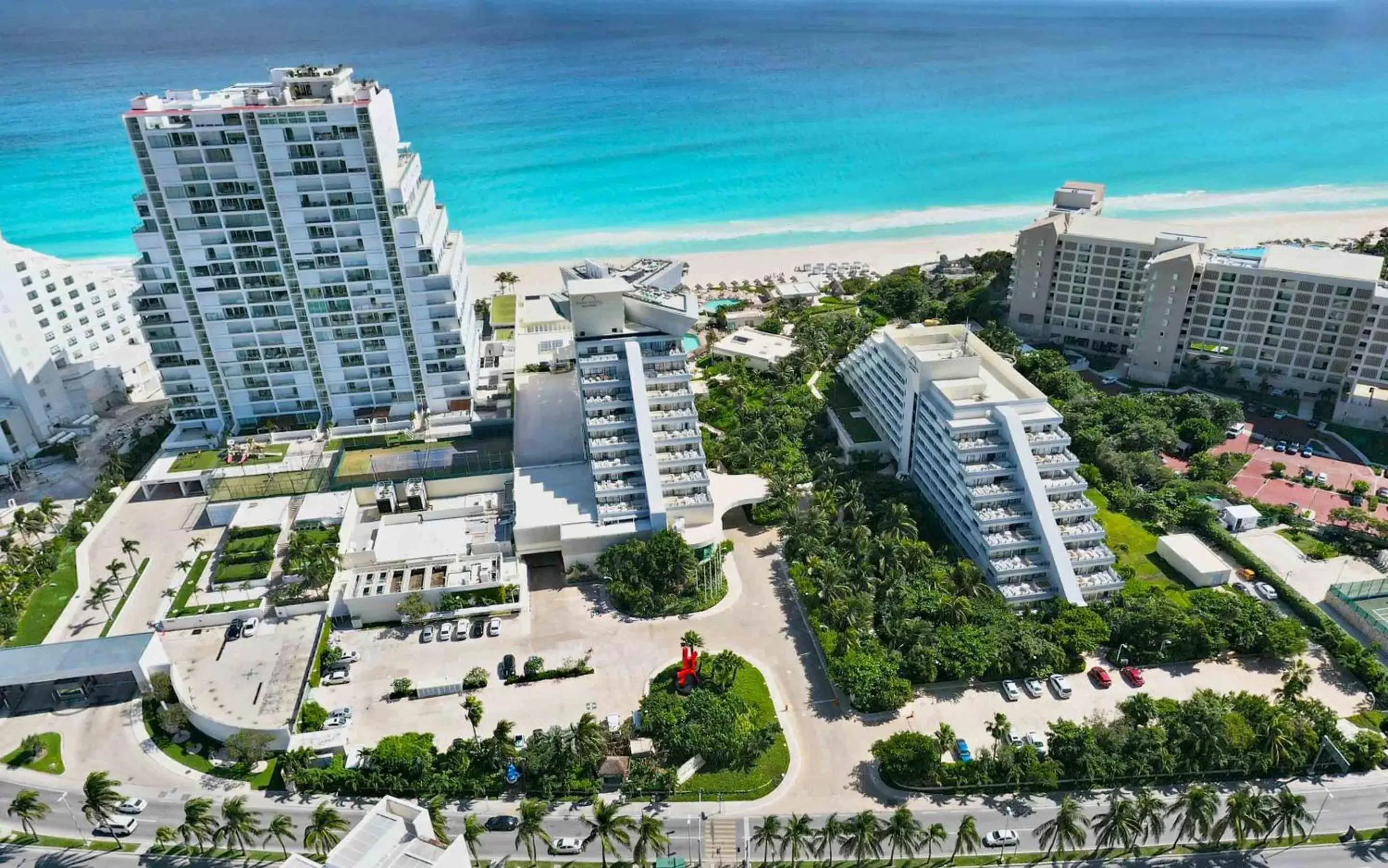 Property building, Bird's-eye View in Park Royal Beach Cancun - All Inclusive