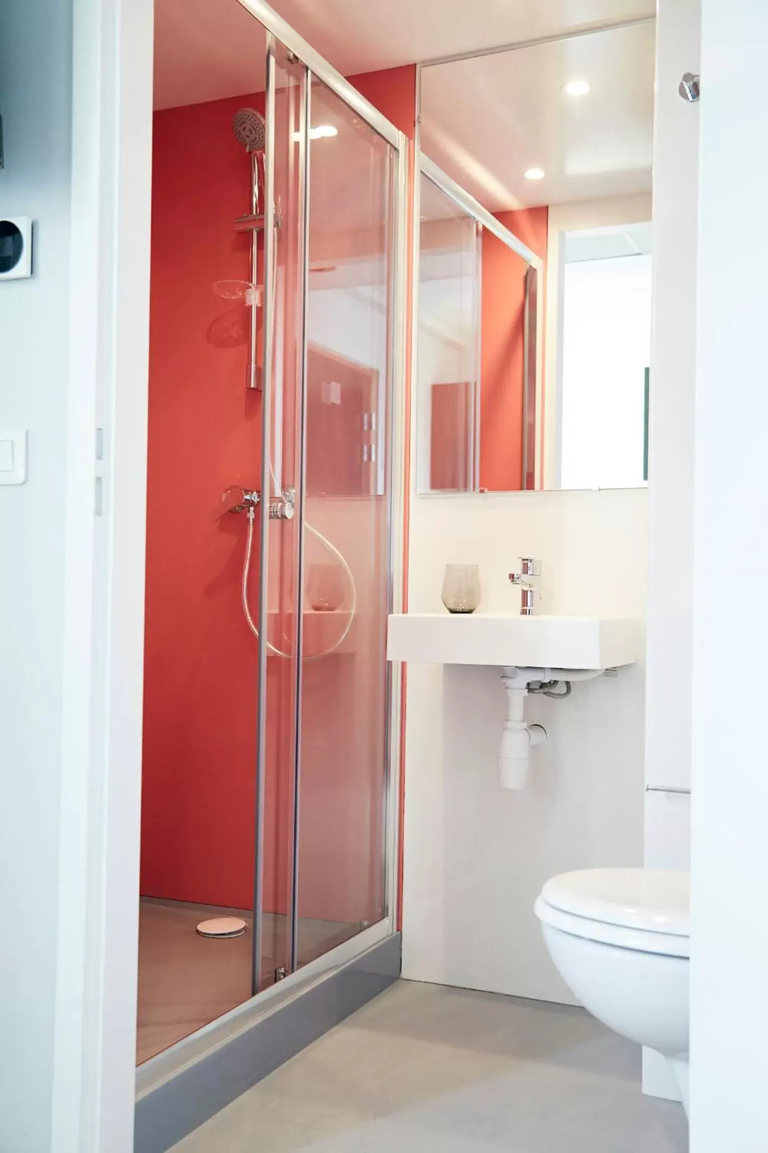 Shower, Bathroom in Smart Appart Le Havre