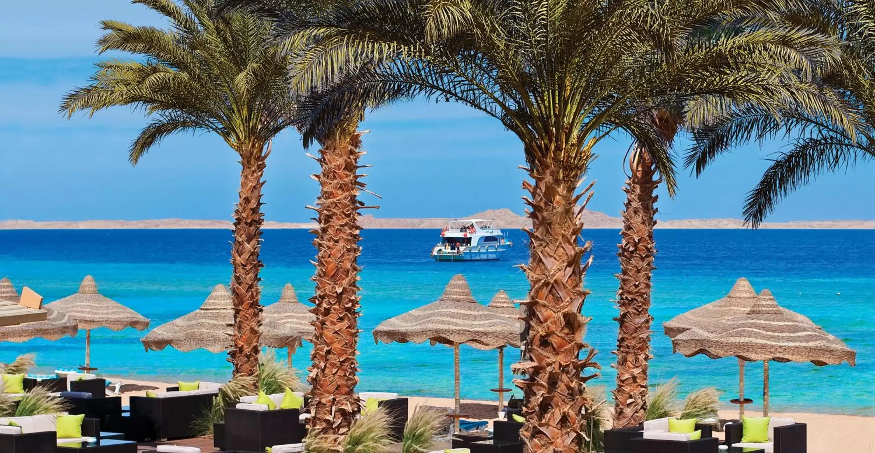 Restaurant/places to eat, Beach in Baron Resort Sharm El Sheikh