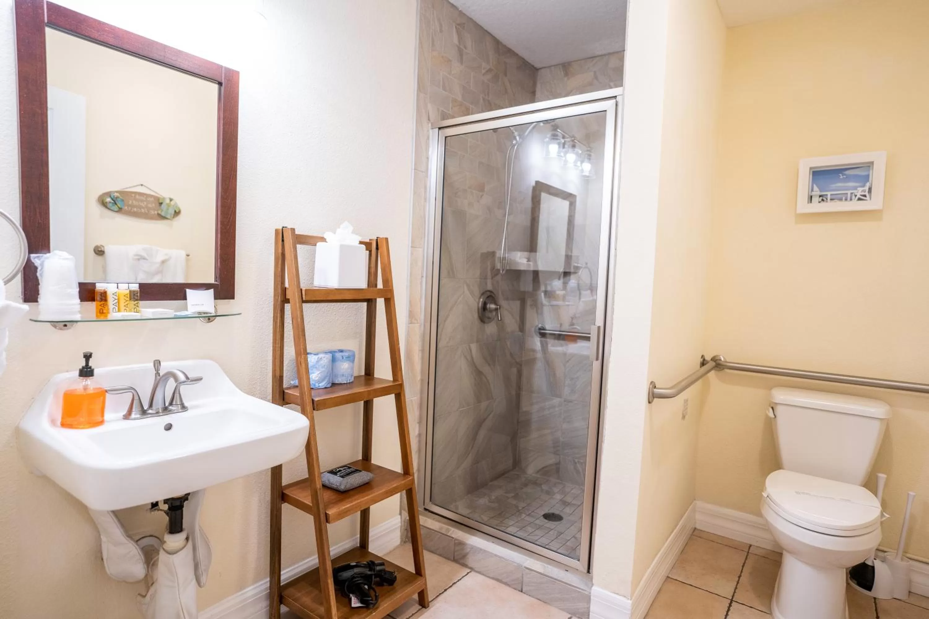 Shower in The Capri at Siesta