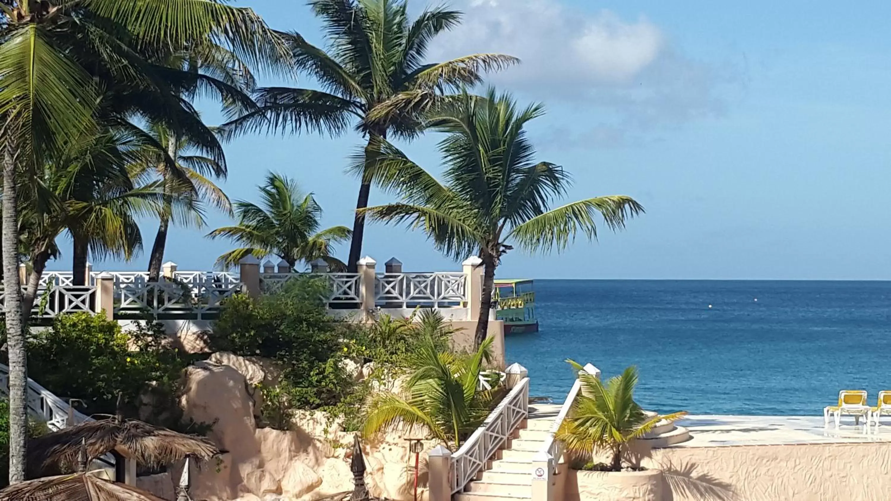 Decorative detail, Beach in Coco Reef Resort & Spa