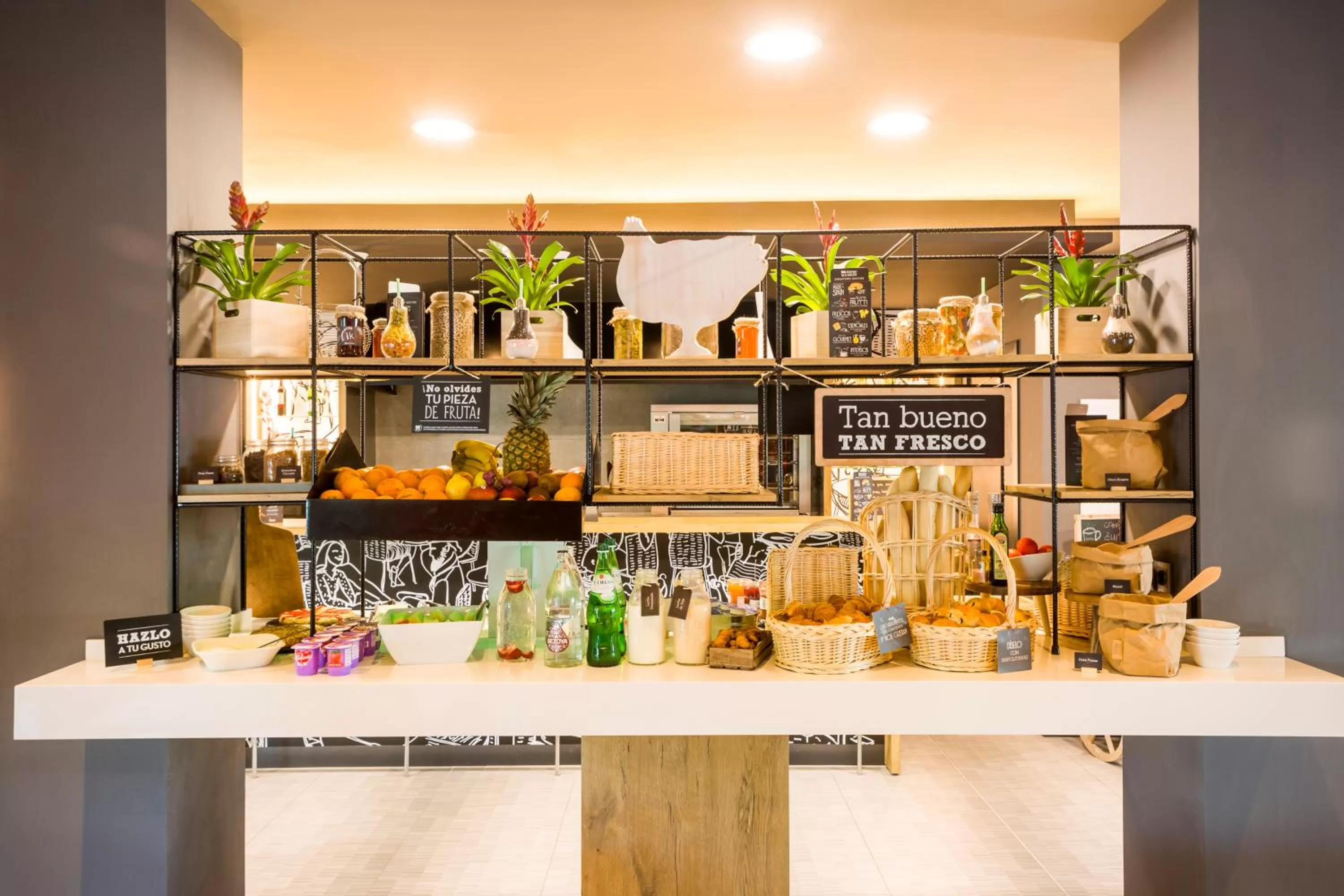 Meals in Ibis Montmelo Granollers