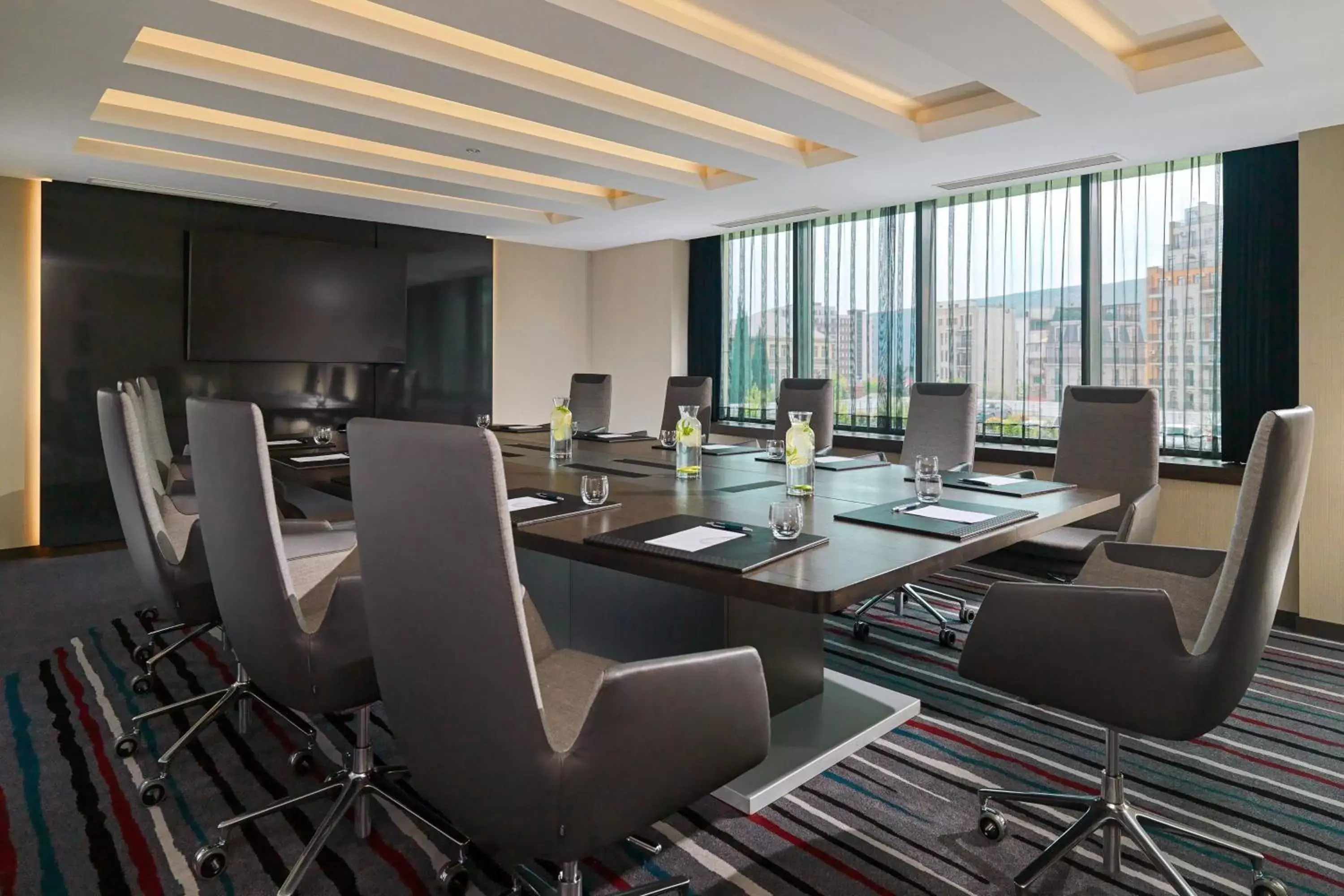 Meeting/conference room in Sheraton Grand Tbilisi Metechi Palace