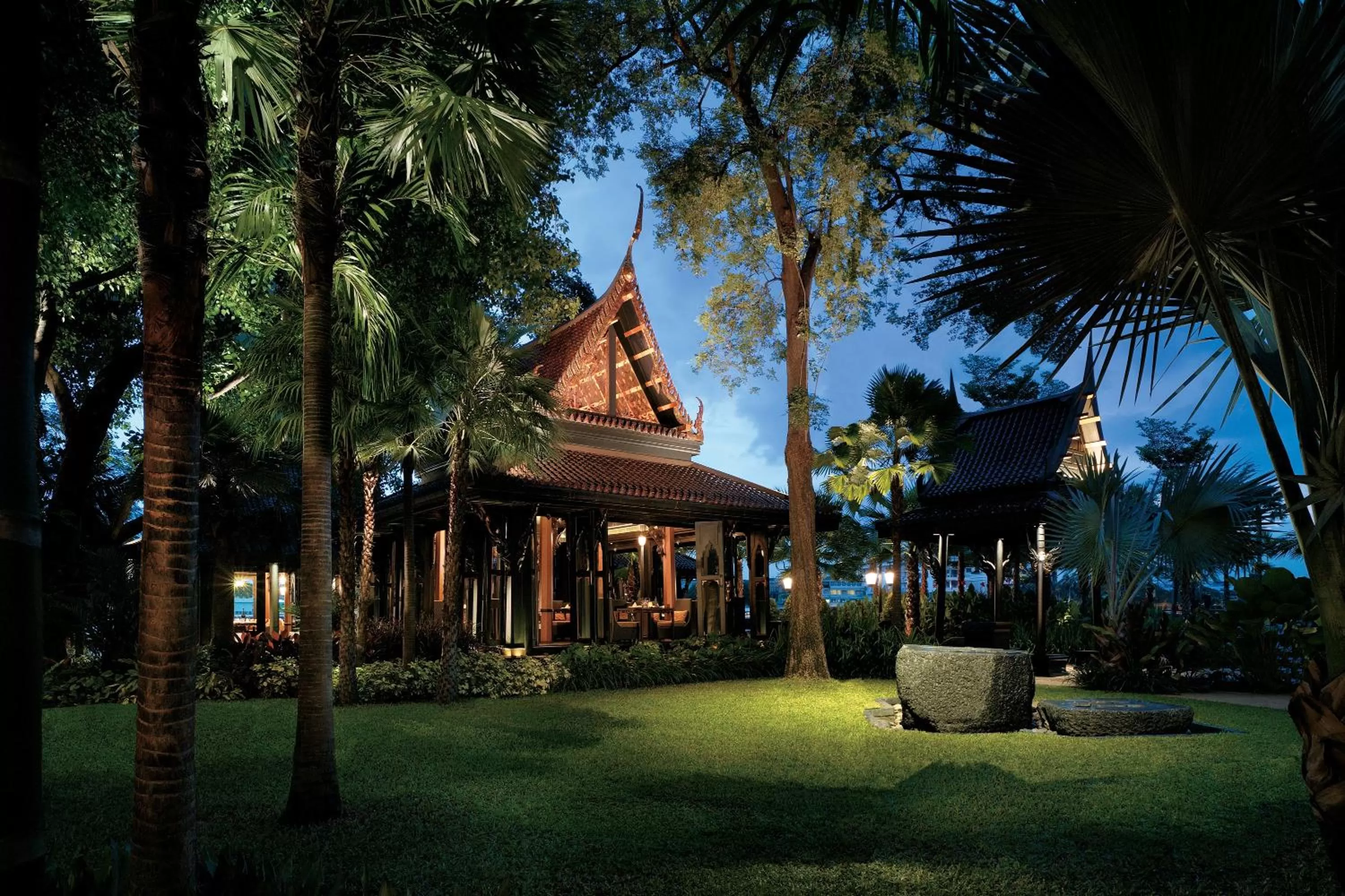 Restaurant/places to eat in Shangri-La Bangkok