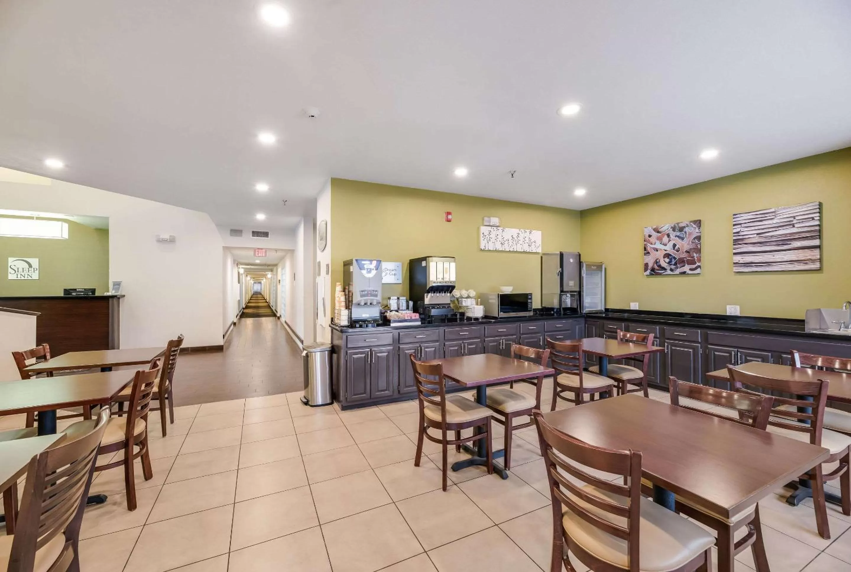 Restaurant/places to eat in Sleep Inn Flagstaff