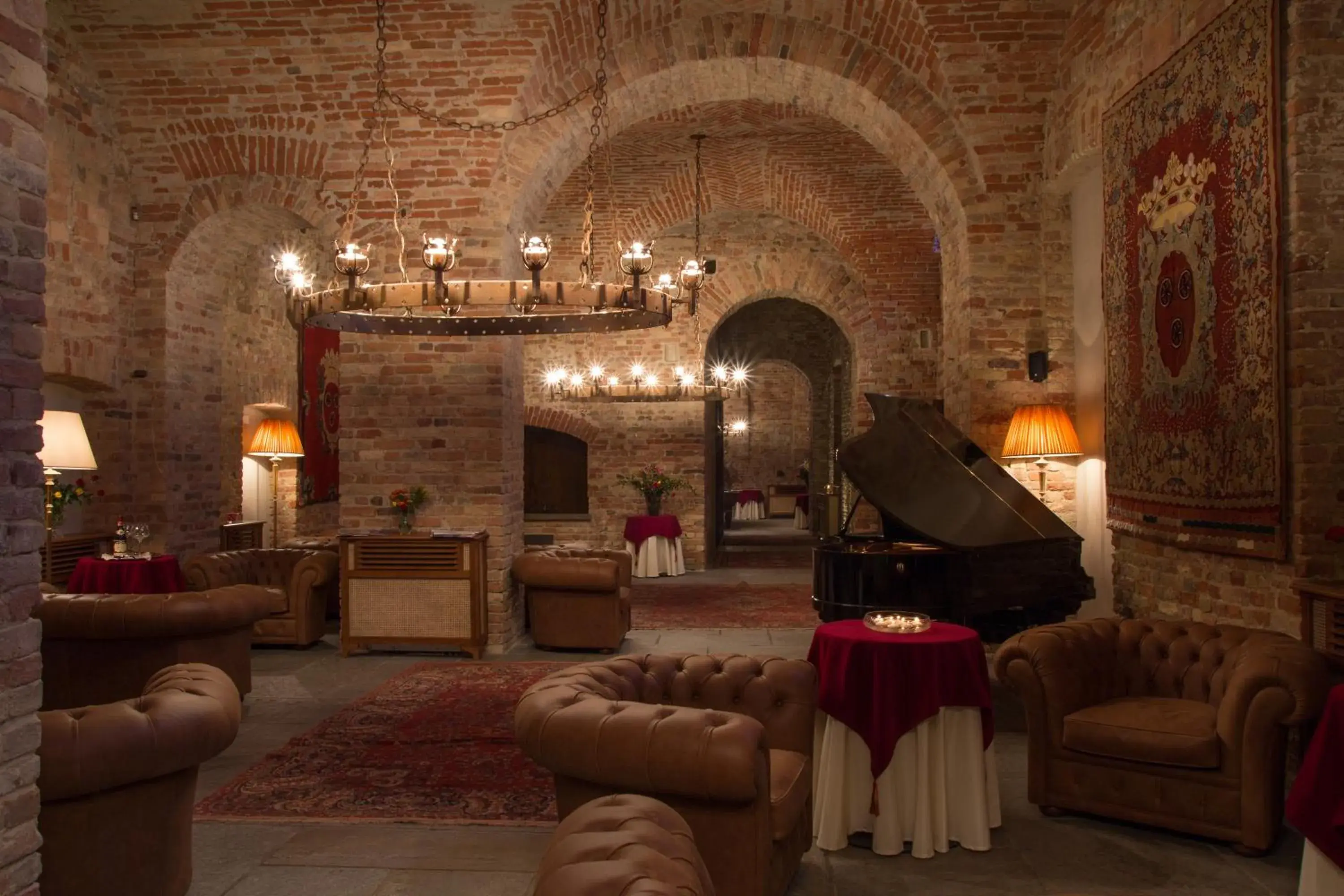 Lobby or reception, Lounge/Bar in Castello di Guarene