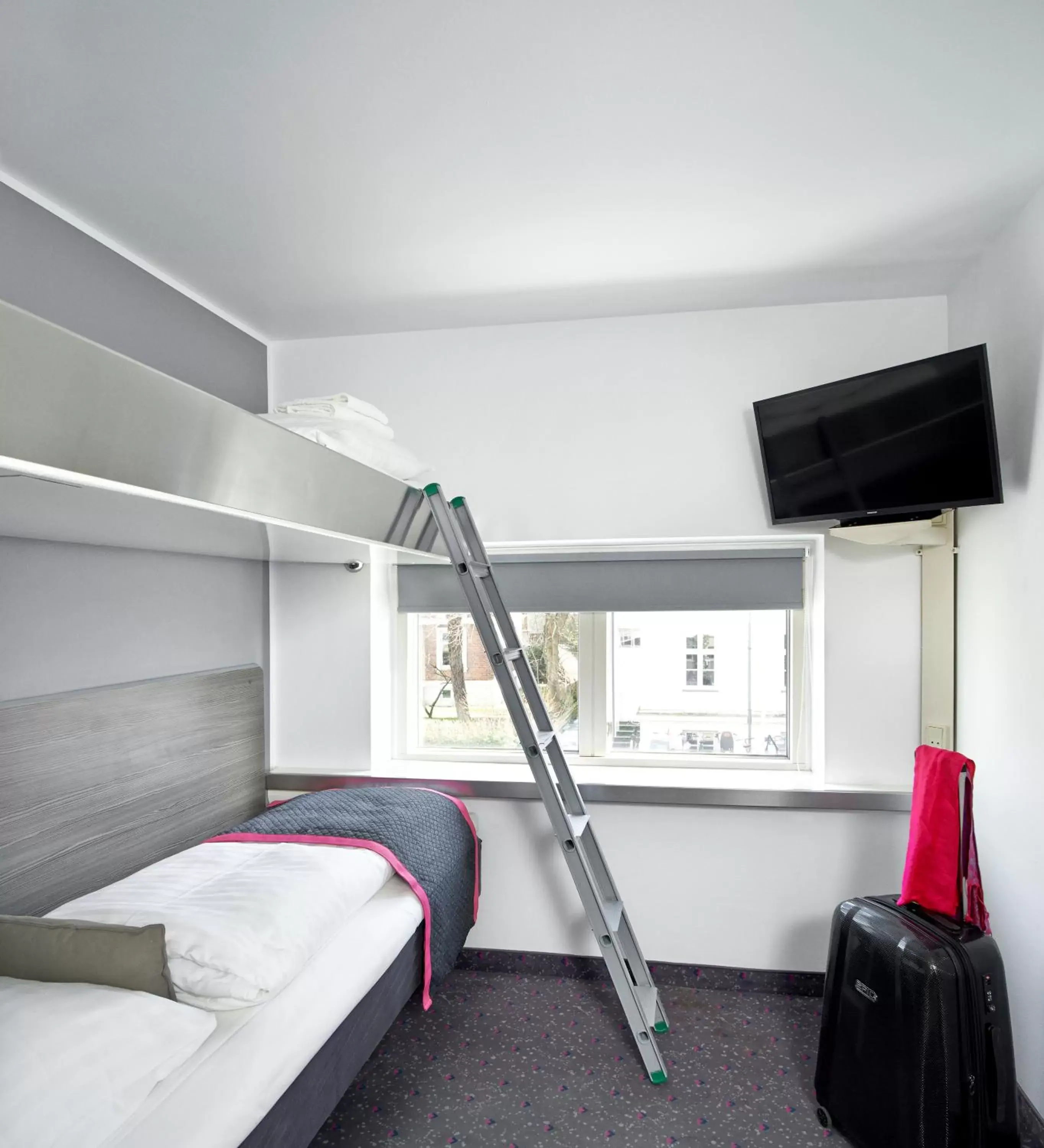 Bed in Cabinn Scandinavia Bed in Cabinn Scandinavia