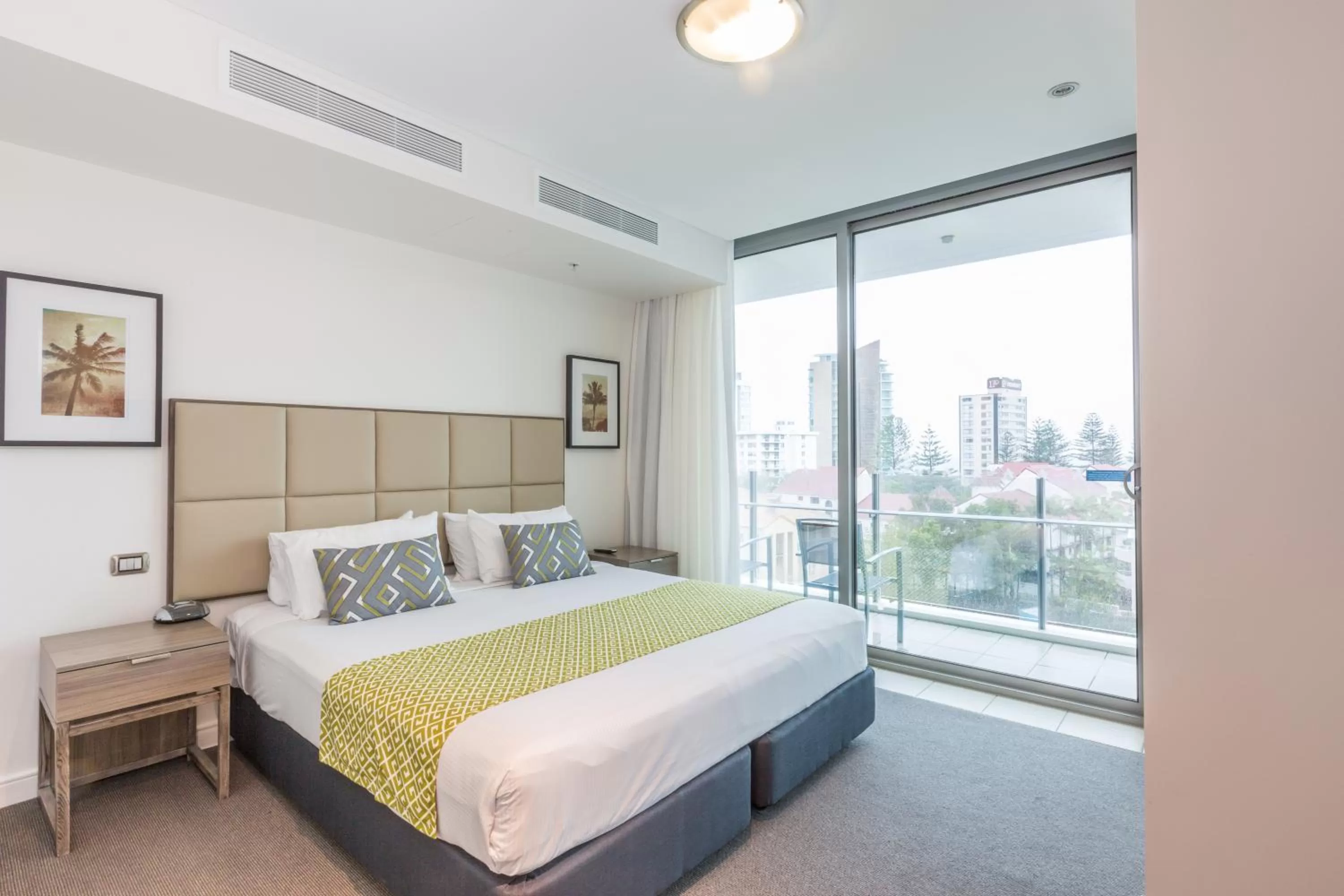 Bedroom, Bed in Wyndham Resort Surfers Paradise
