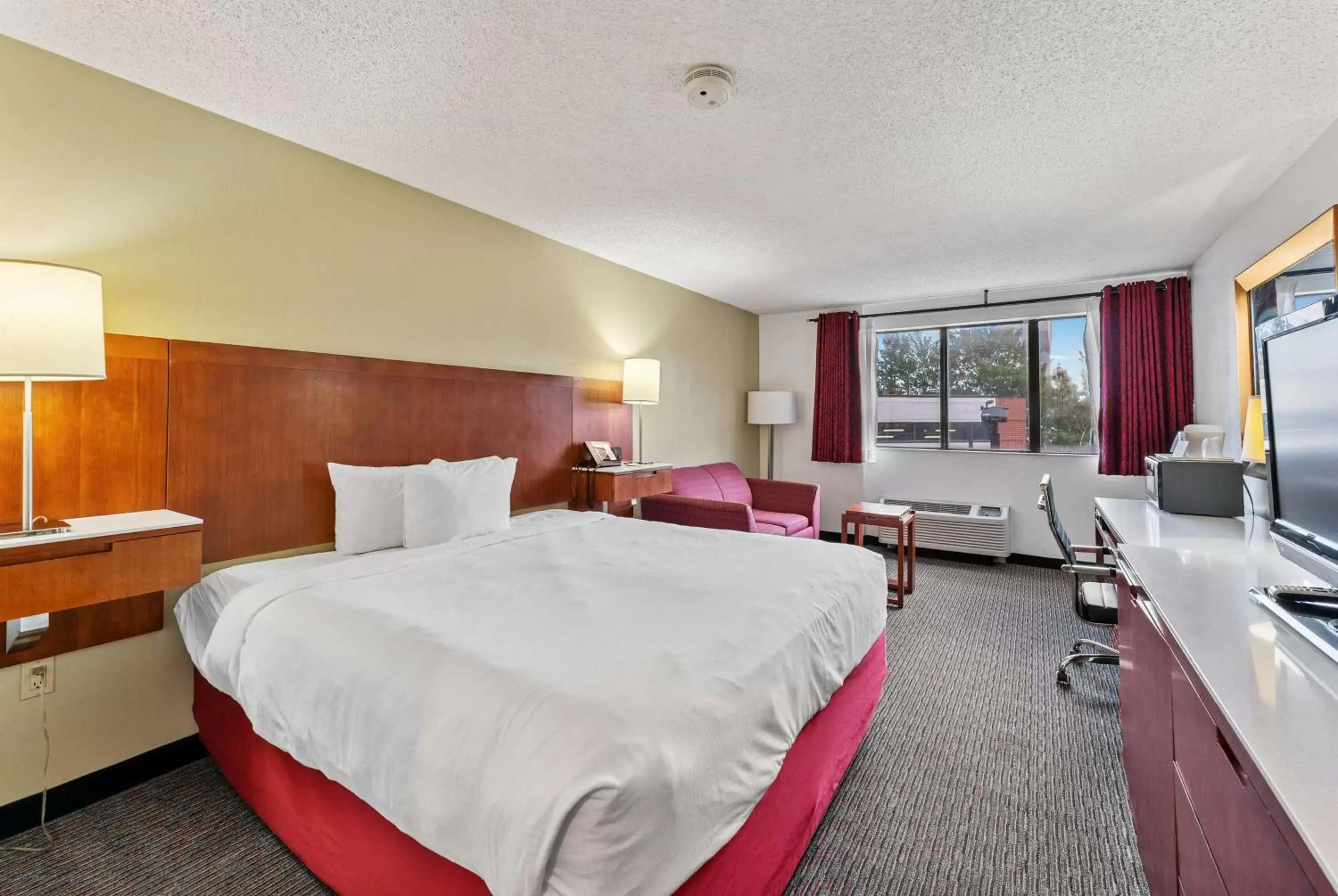 Bed in Ramada by Wyndham Cedar City