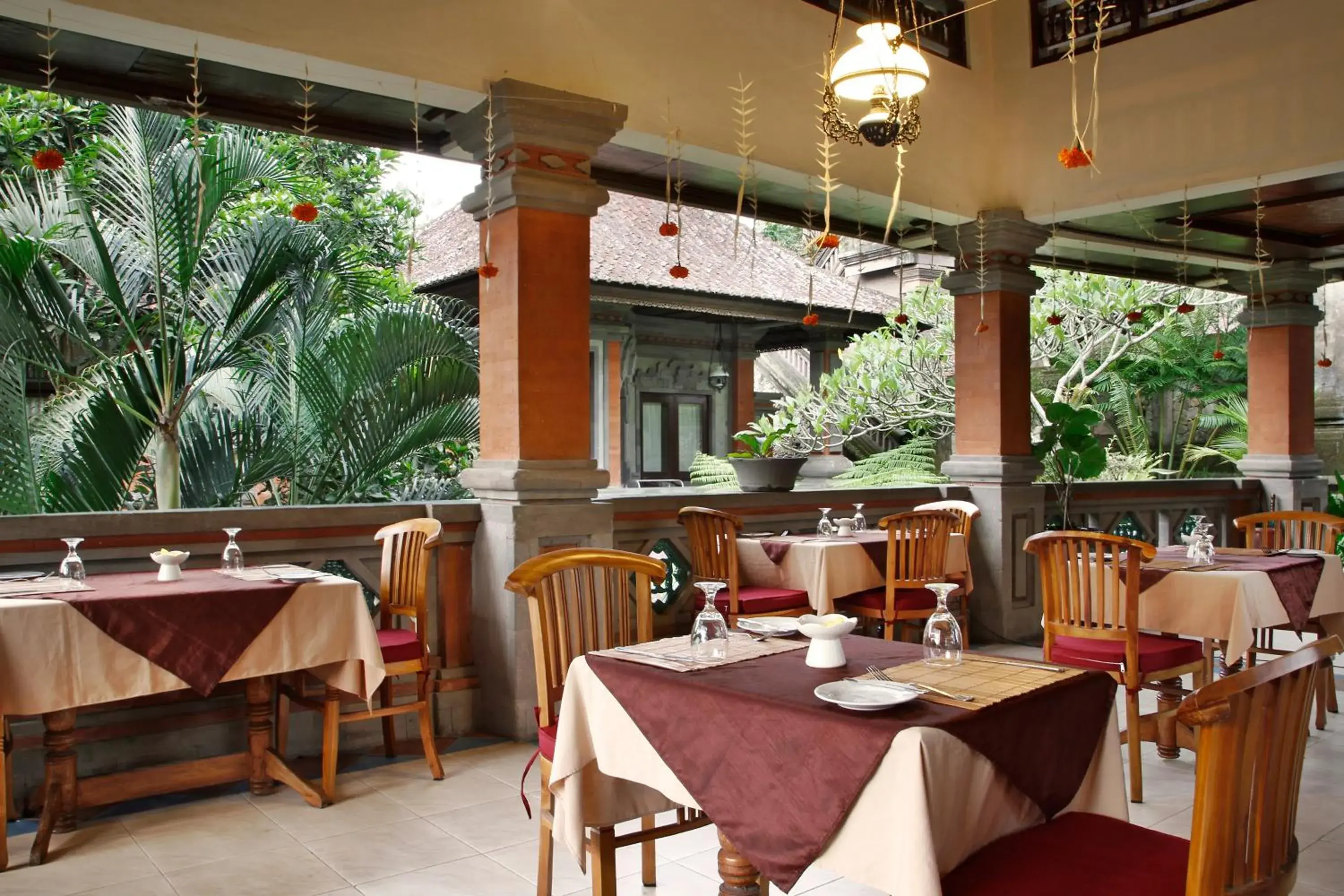 Restaurant/places to eat in Nick's Hidden Cottages by Mahaputra-CHSE Certified Restaurant/places to eat in Nick's Hidden Cottages by Mahaputra-CHSE Certified