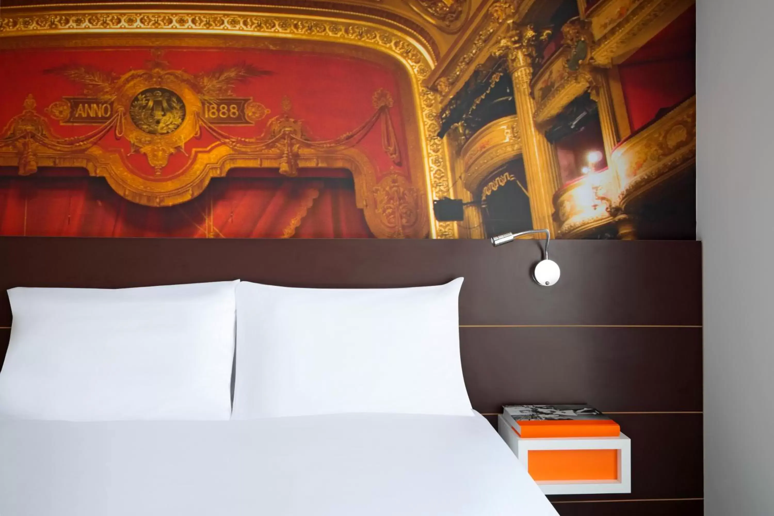 Bed in ibis Styles Montpellier Centre Comedie