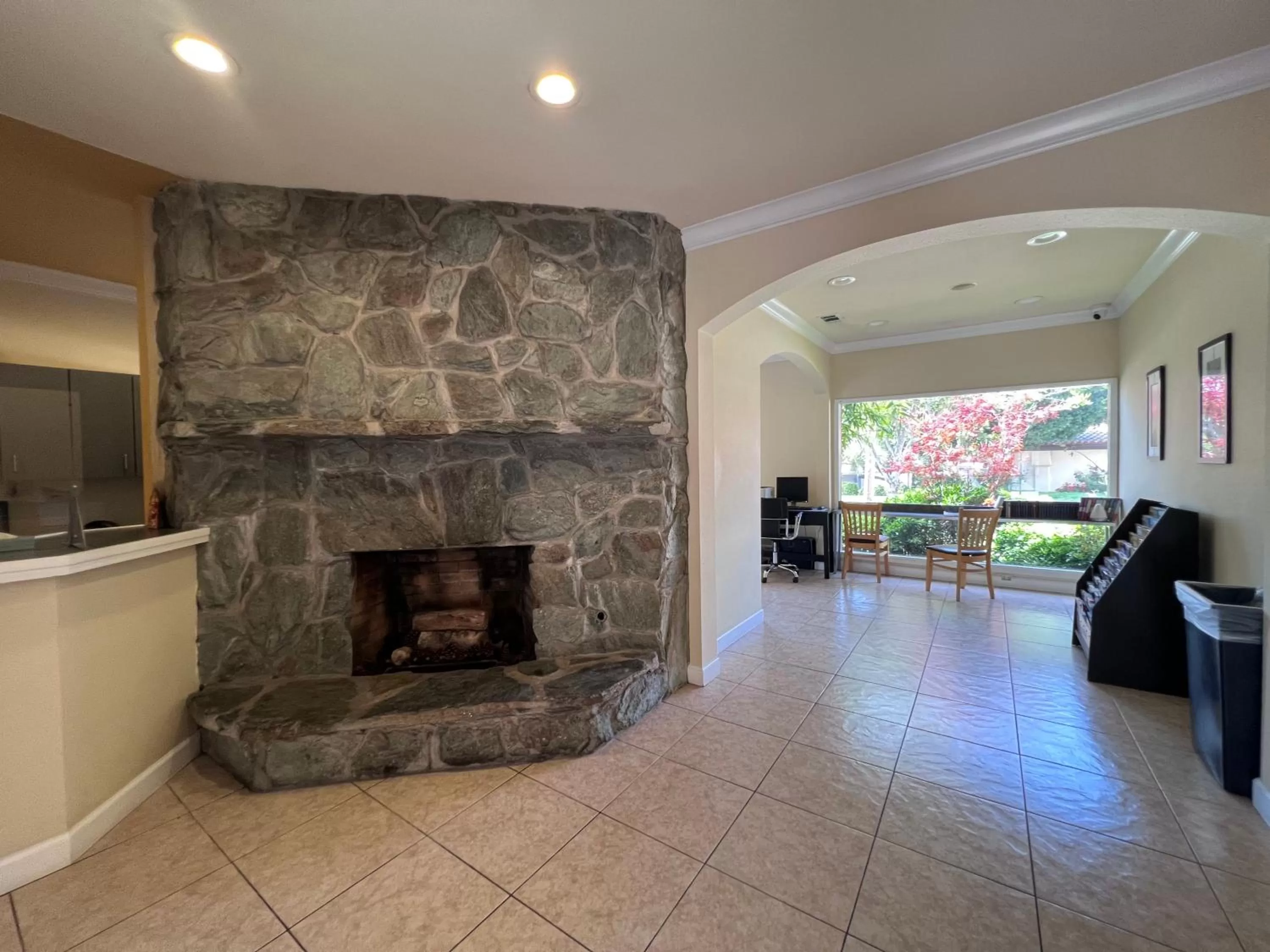 flat iron in Inn at San Luis Obispo