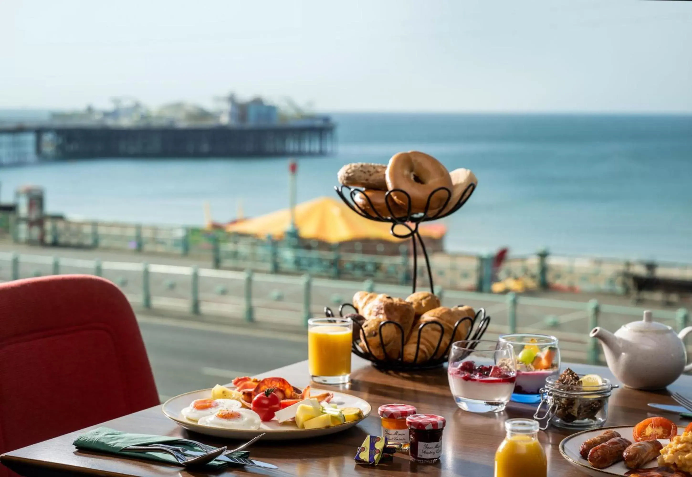 Breakfast in Leonardo Royal Hotel Brighton Waterfront - Formerly Jurys Inn