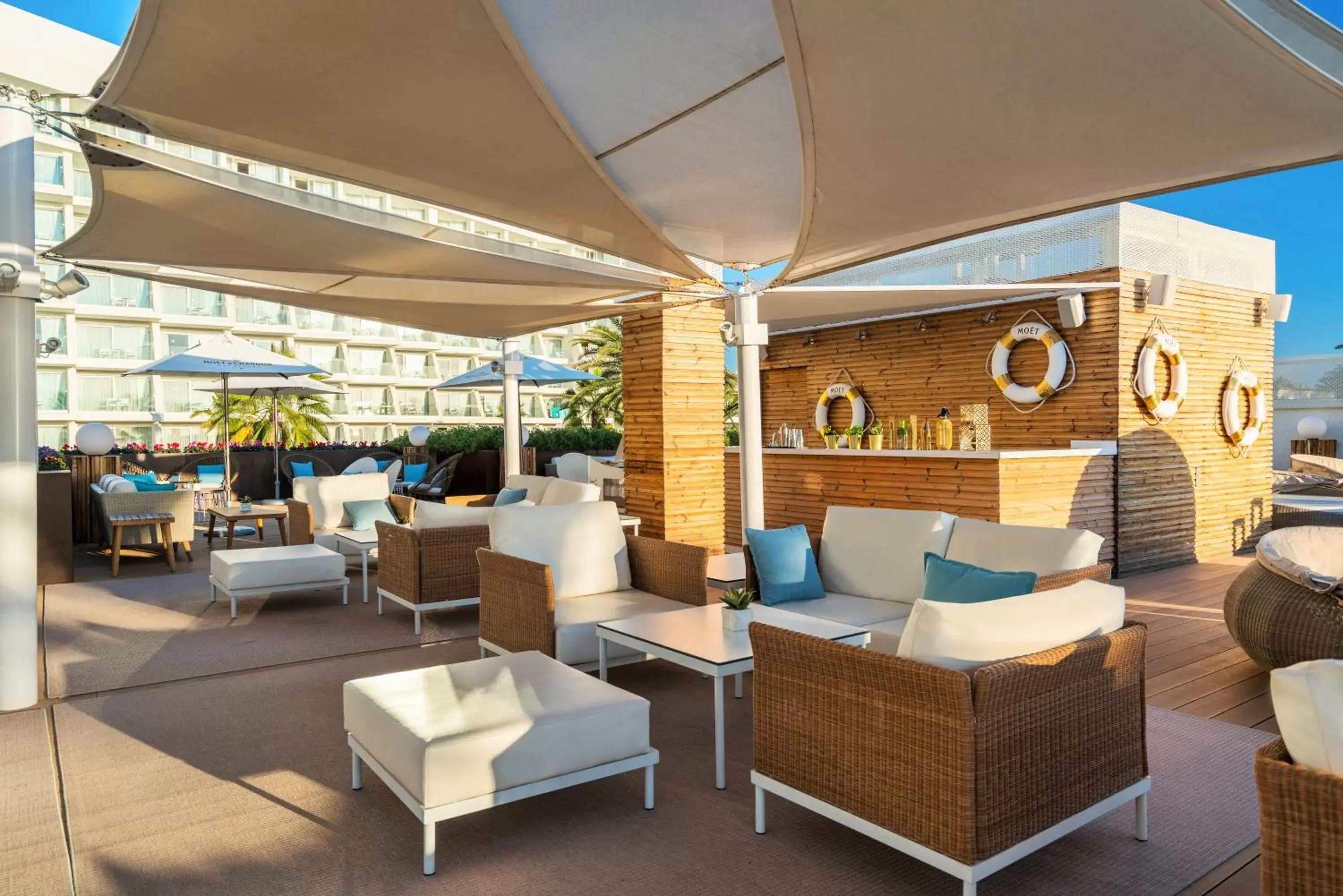 Lounge or bar in Iberostar Selection Playa de Palma
