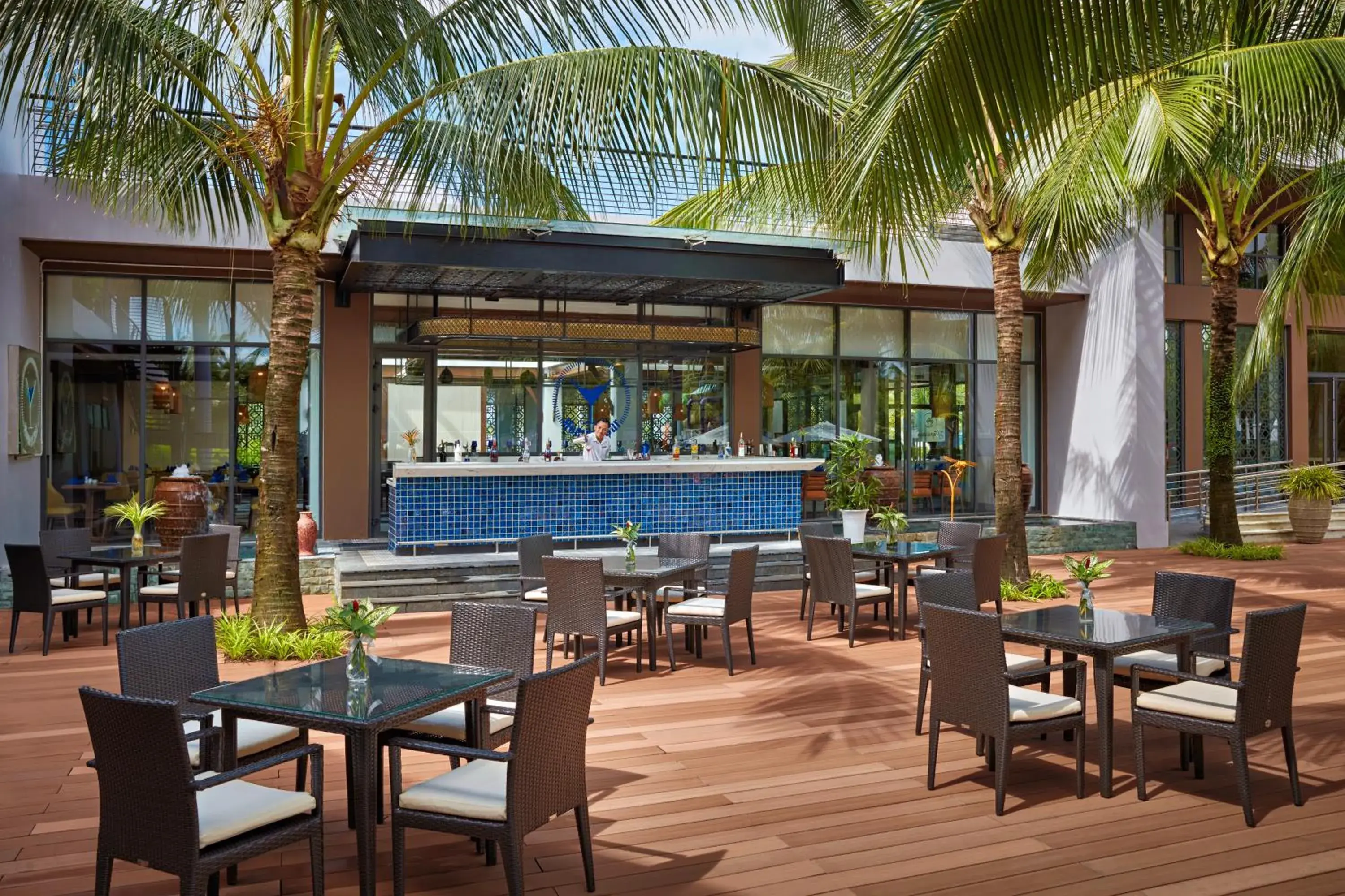 Lounge or bar, Restaurant/Places to Eat in Best Western Premier Sonasea Villas Phu Quoc