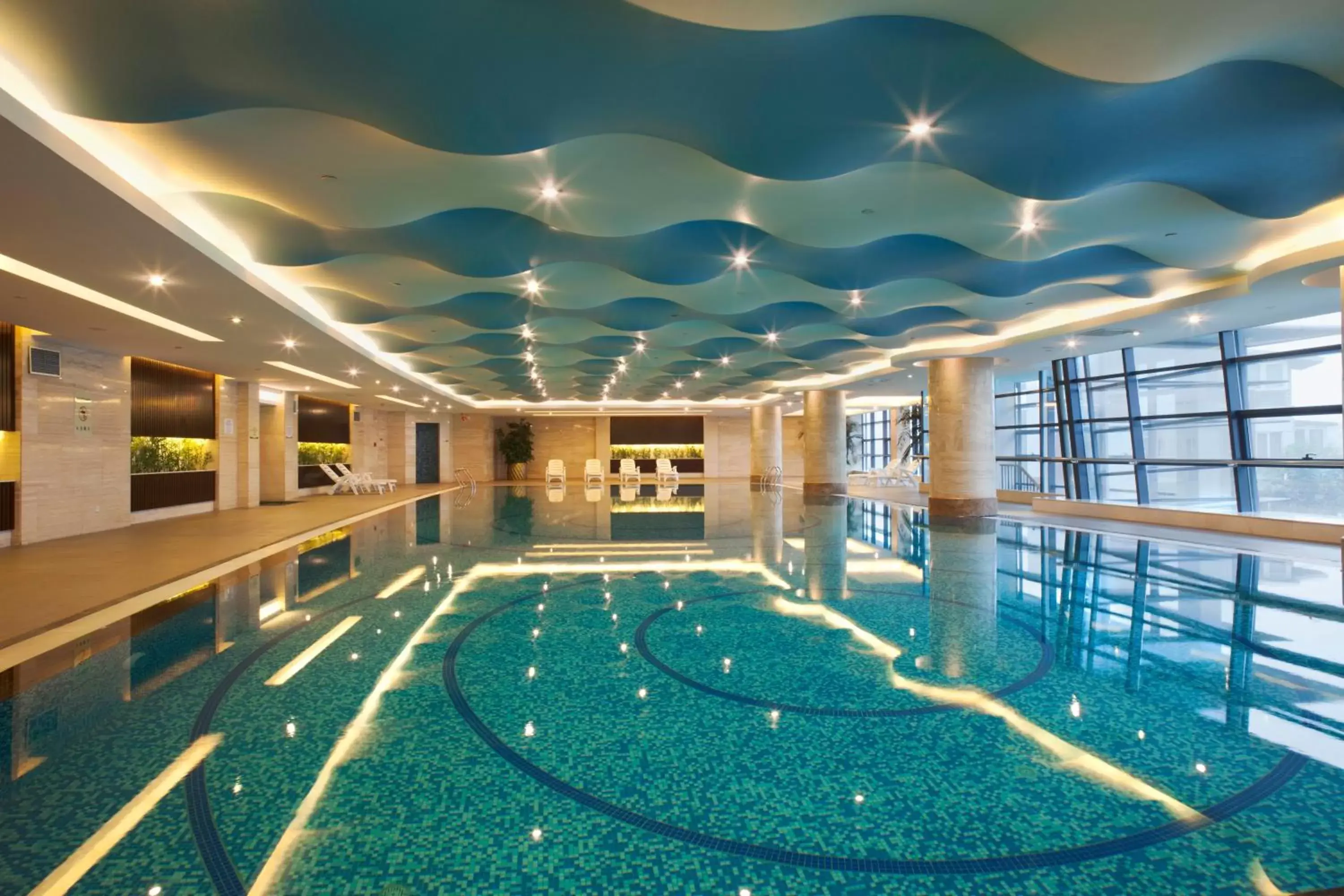 Swimming Pool in Crowne Plaza Beijing International Airport, an IHG Hotel