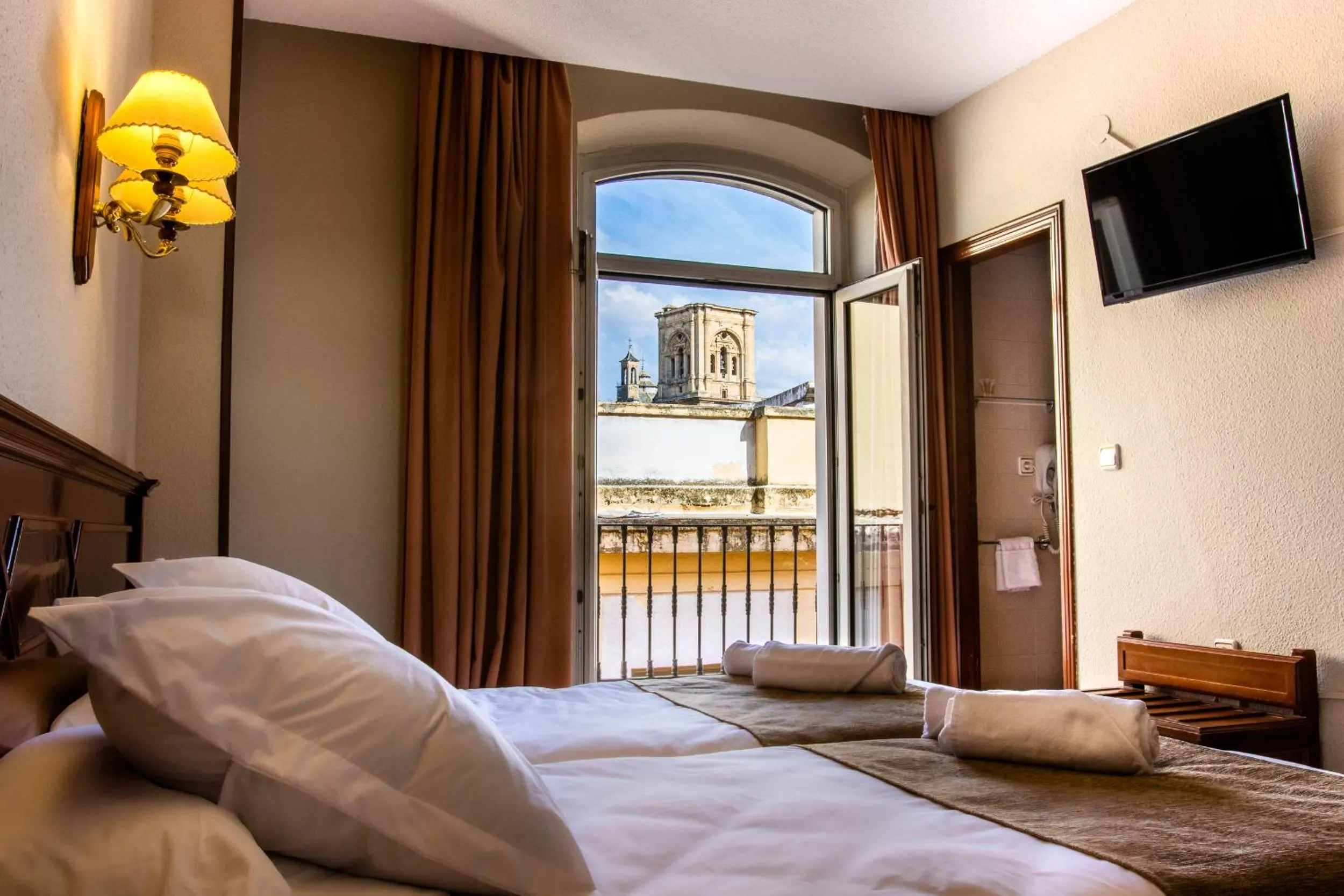 View (from property/room), Bed in Hotel Reina Cristina