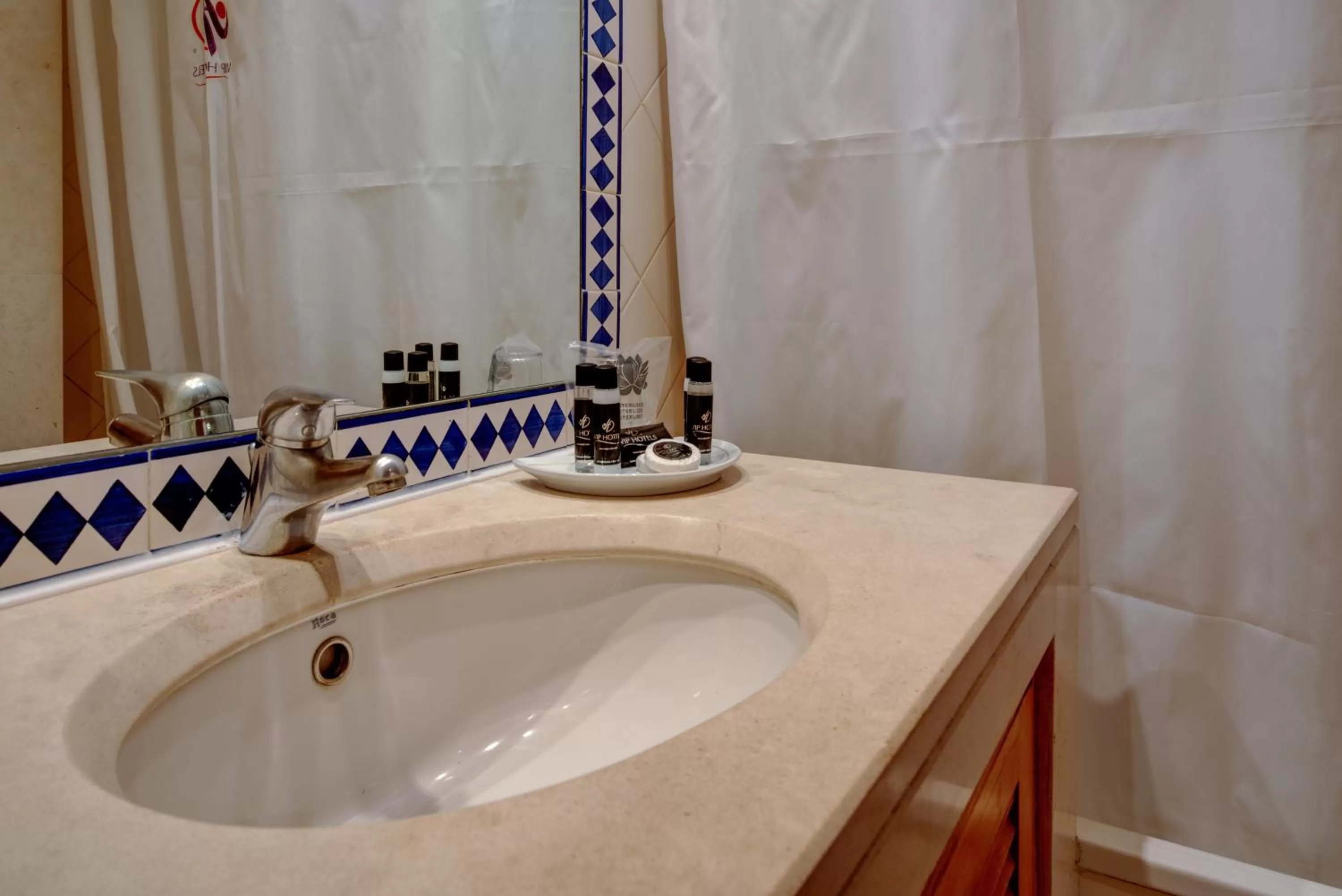 Bathroom in VIP Executive Eden Aparthotel