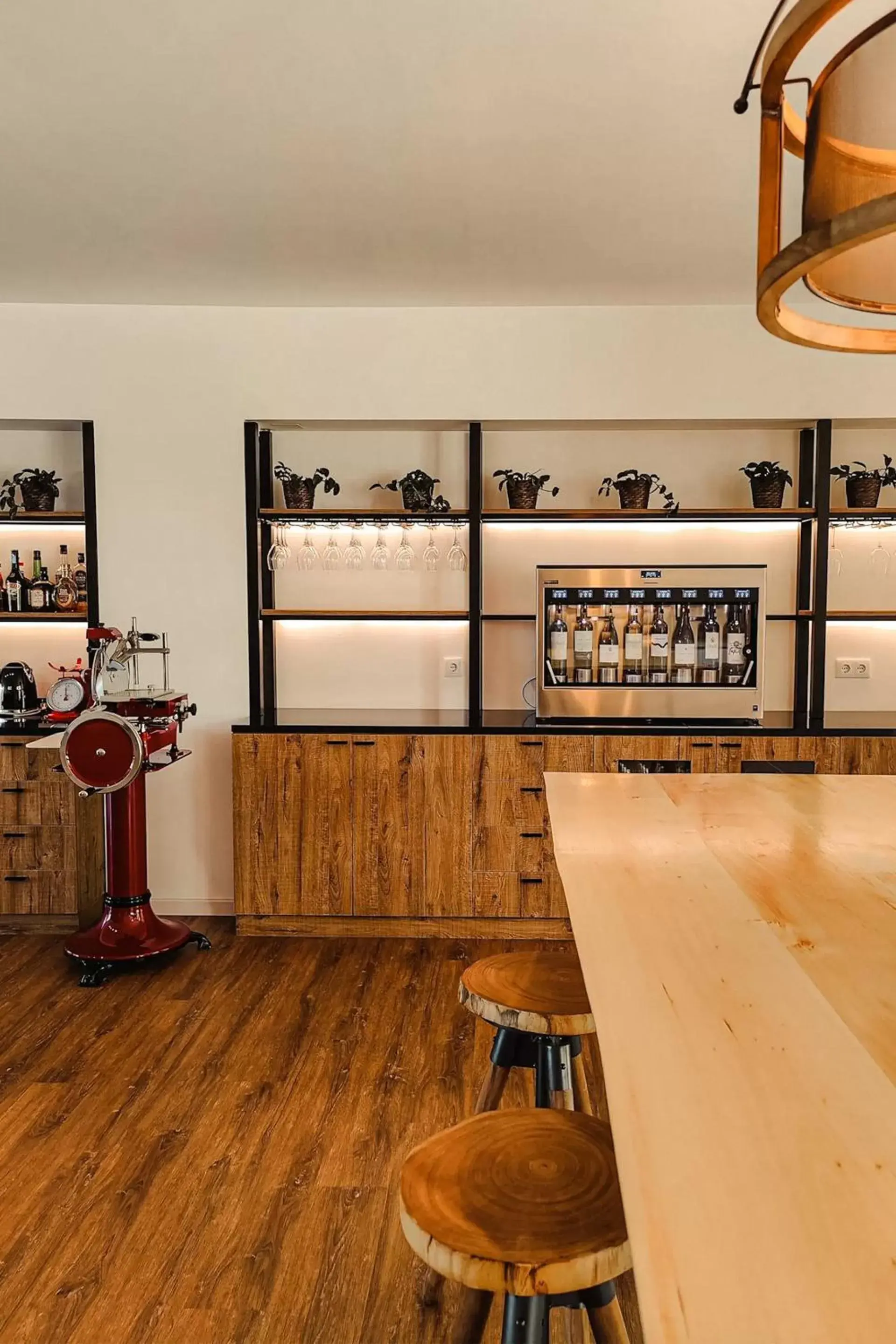Lounge or bar, Kitchen/Kitchenette in Lamego Hotel & Life