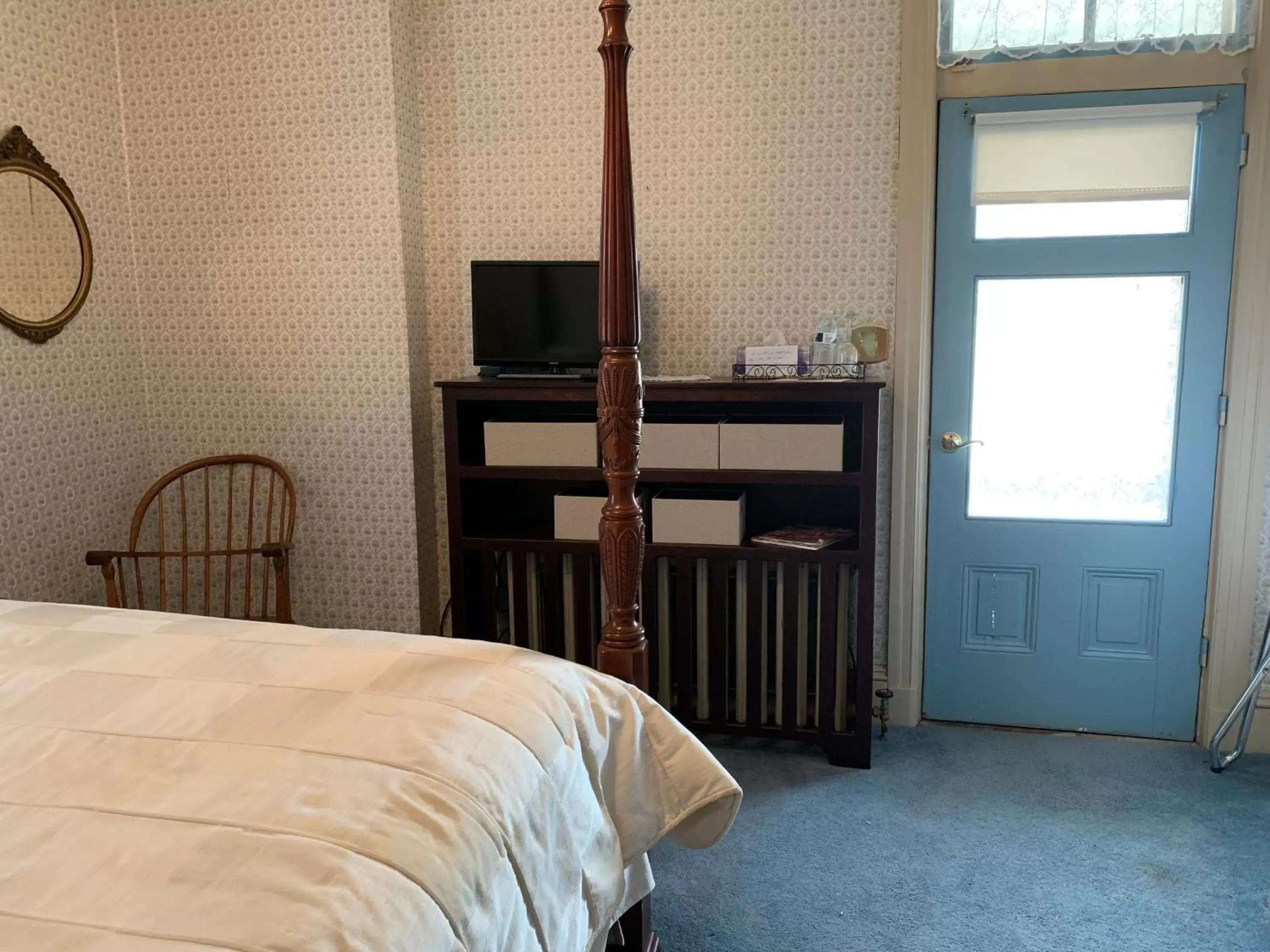 Bed in Susquehanna Manor Inn