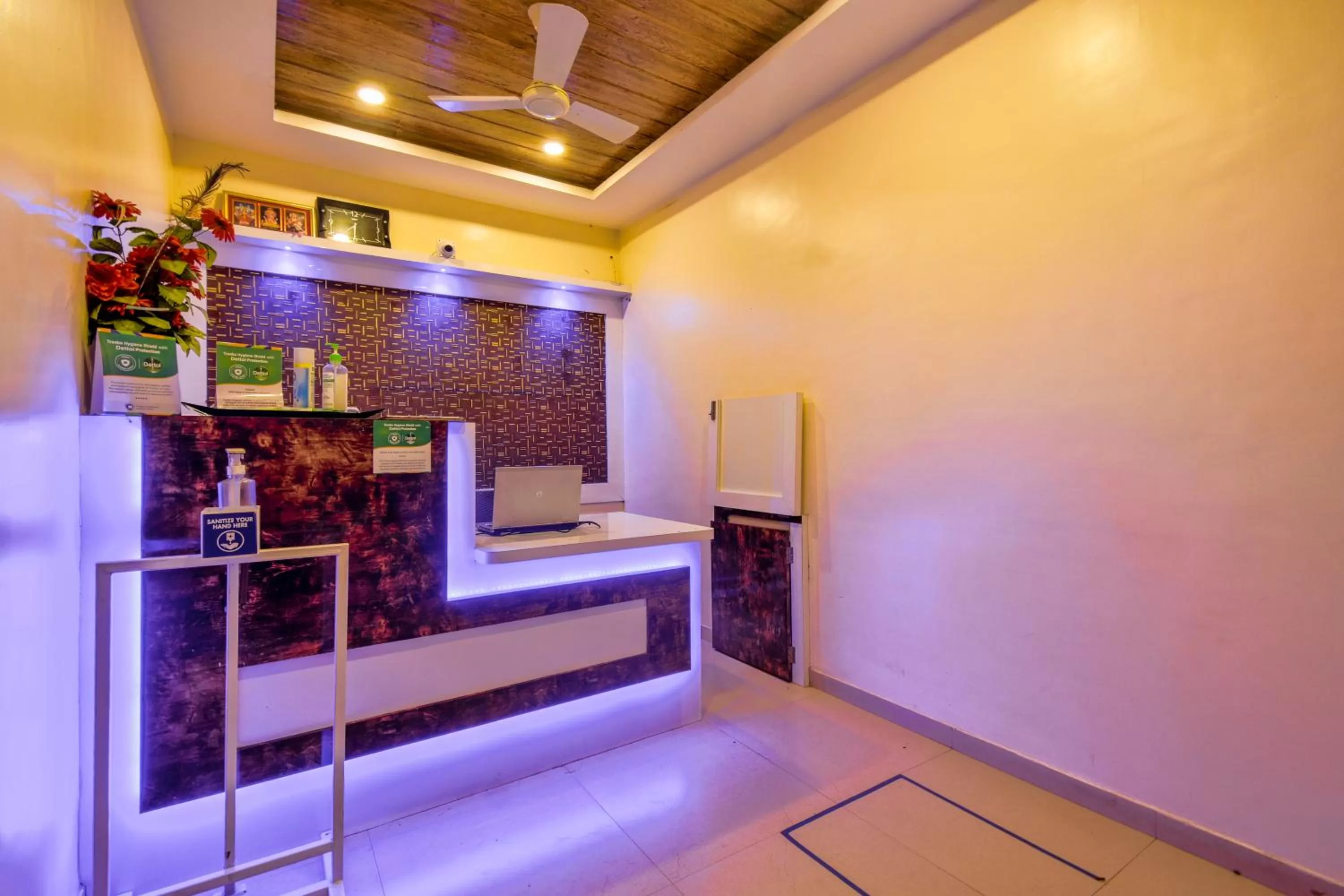 Lobby or reception, Bed in Treebo Prince Palace