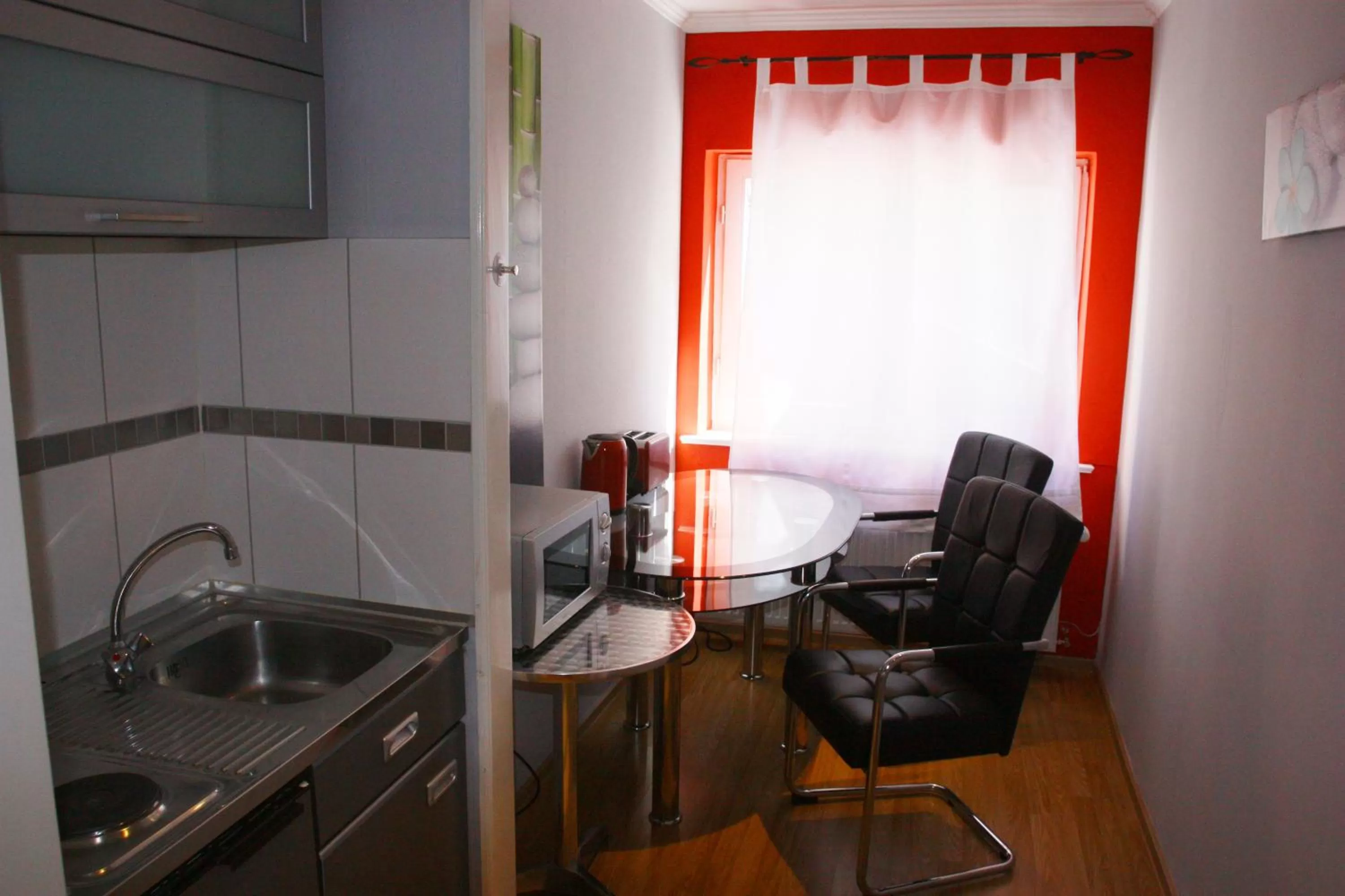 Photo of the whole room in Hotel am Schloss