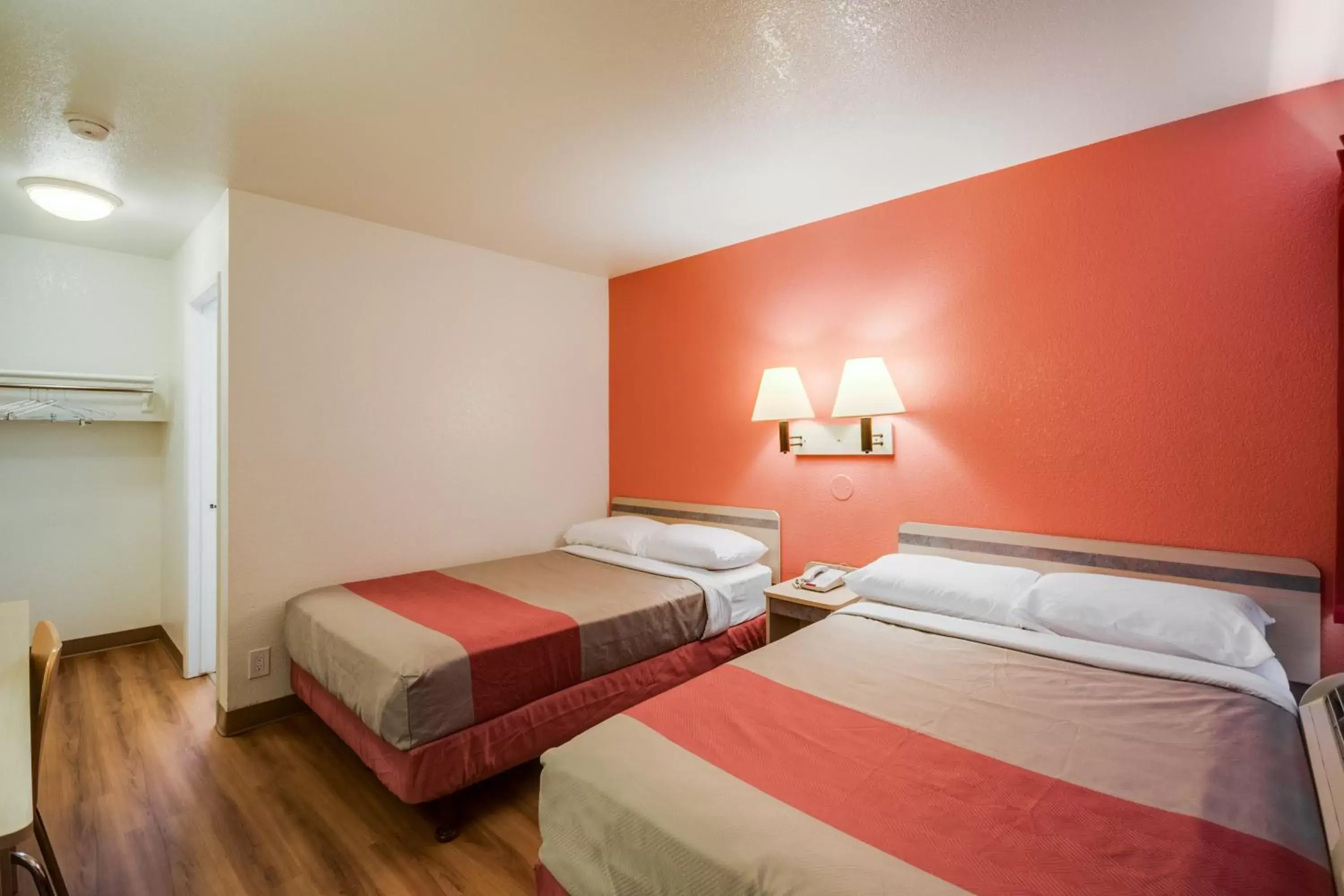 Bedroom, Room Photo in Motel 6-Bellingham, WA