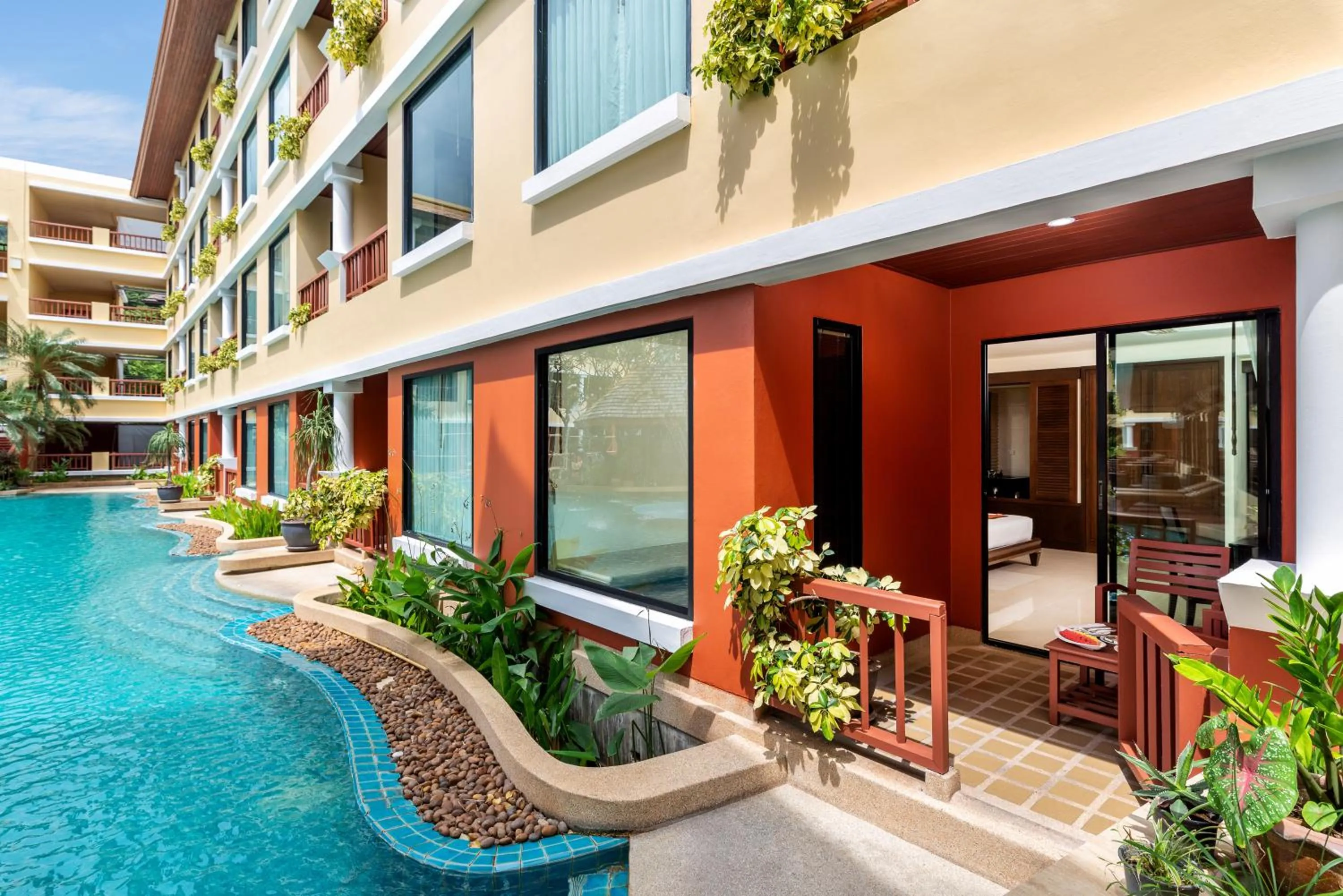 Patio in Patong Paragon Resort & Spa SHA Extra Plus