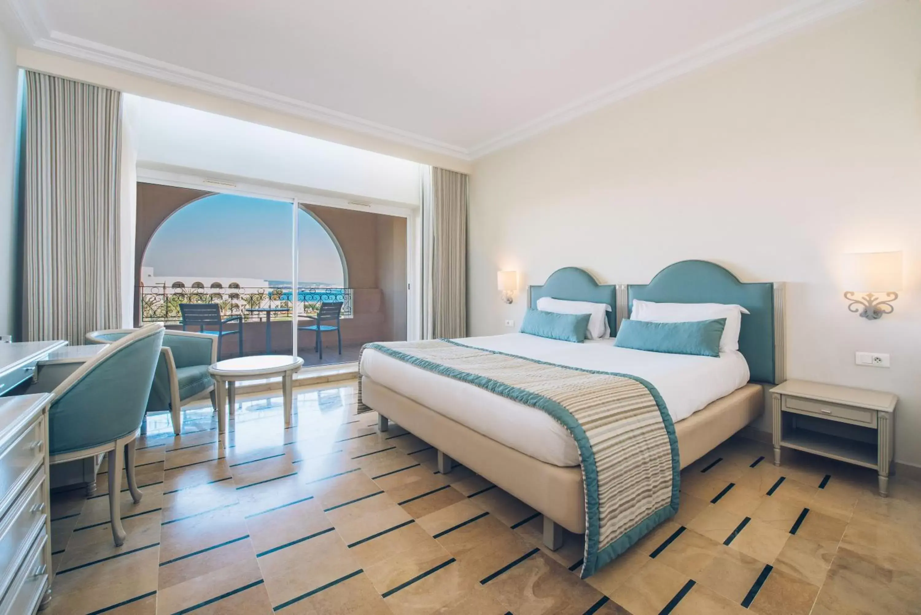 Bed in Iberostar Waves Averroes Bed in Iberostar Waves Averroes