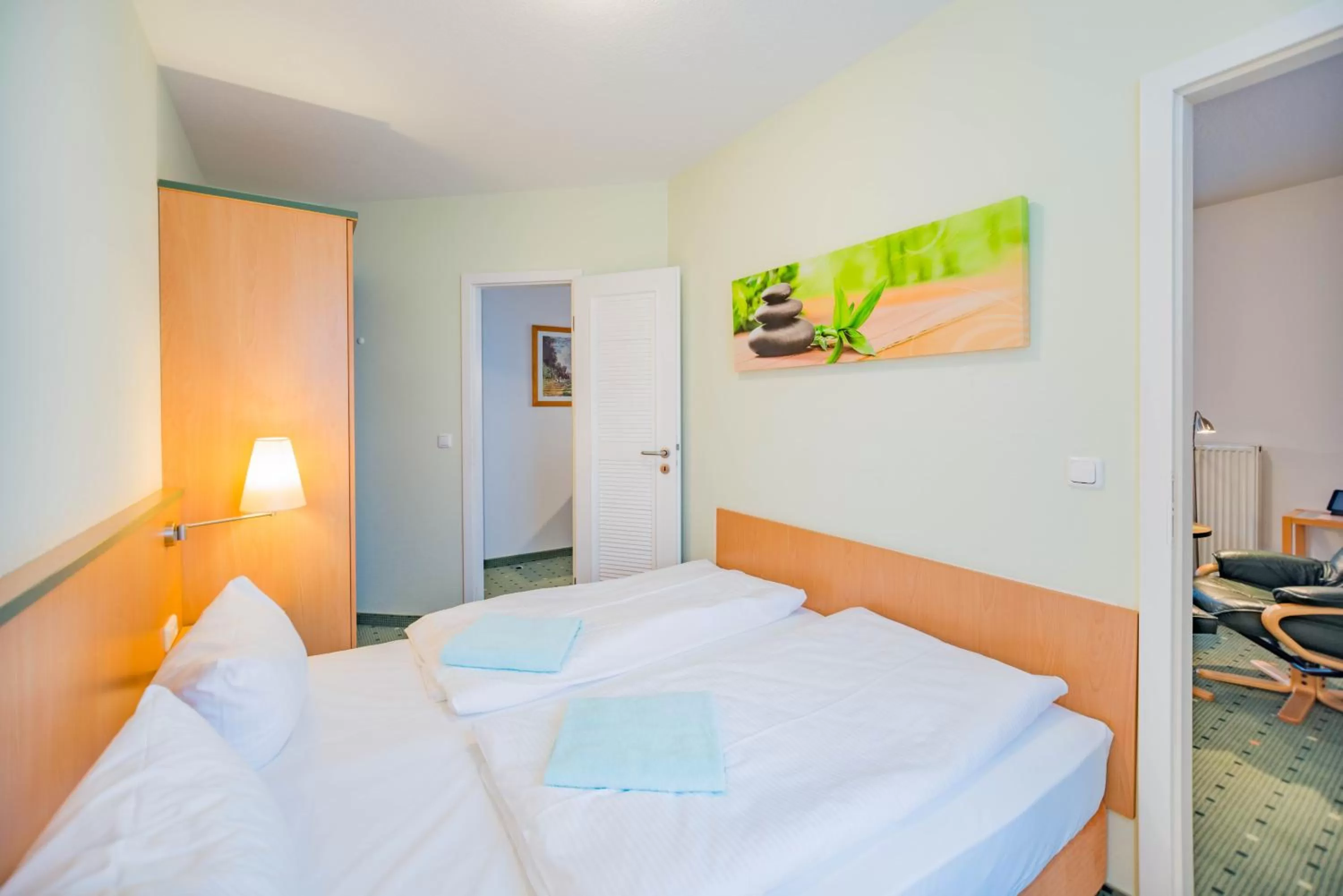 Photo of the whole room, Bed in Am Weststrand Apartmenthaus Waldeck