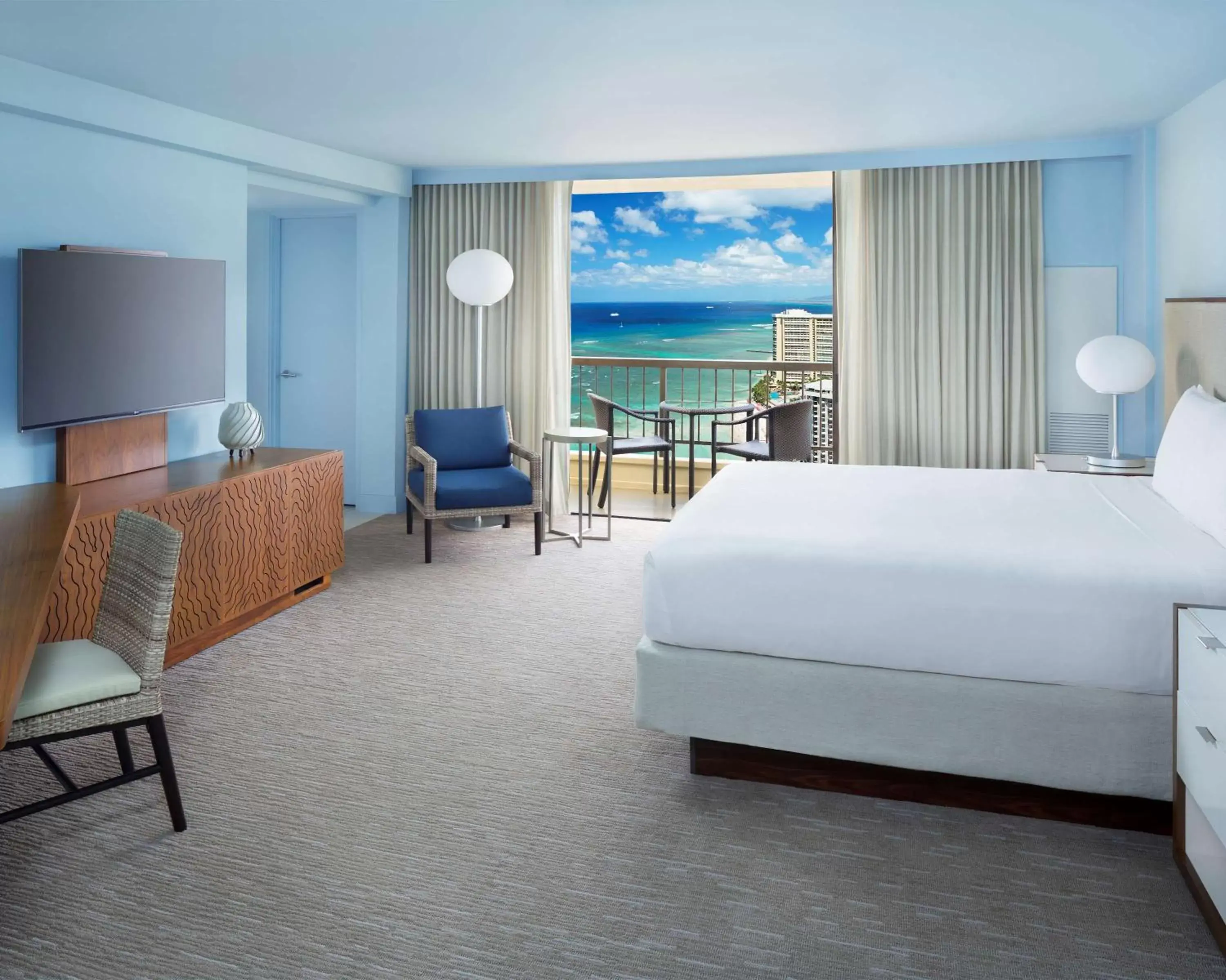 Bedroom in Hyatt Regency Waikiki Beach Resort & Spa