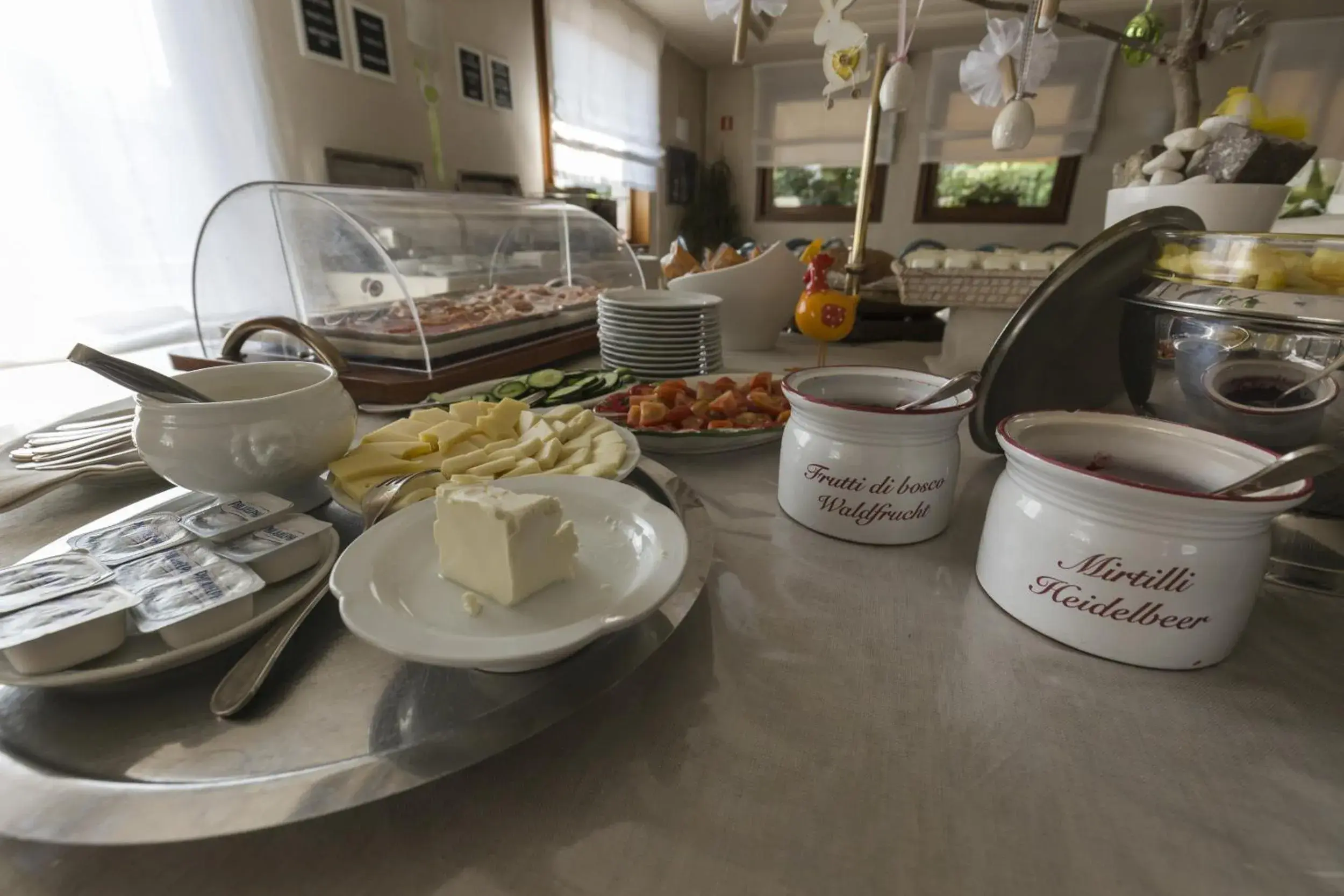 Buffet breakfast in Hotel Alla Torre