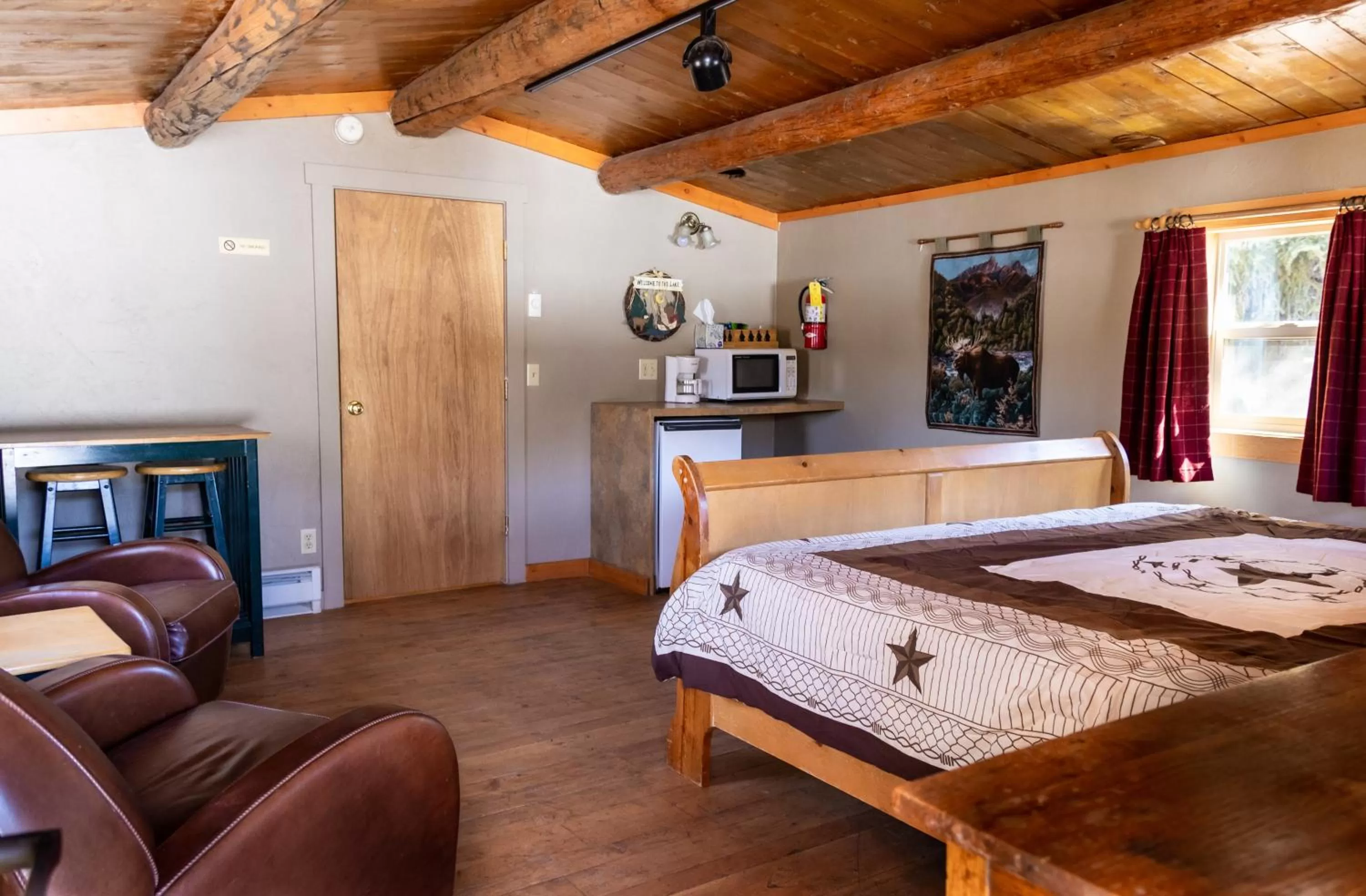 Half Moon Lake Lodge