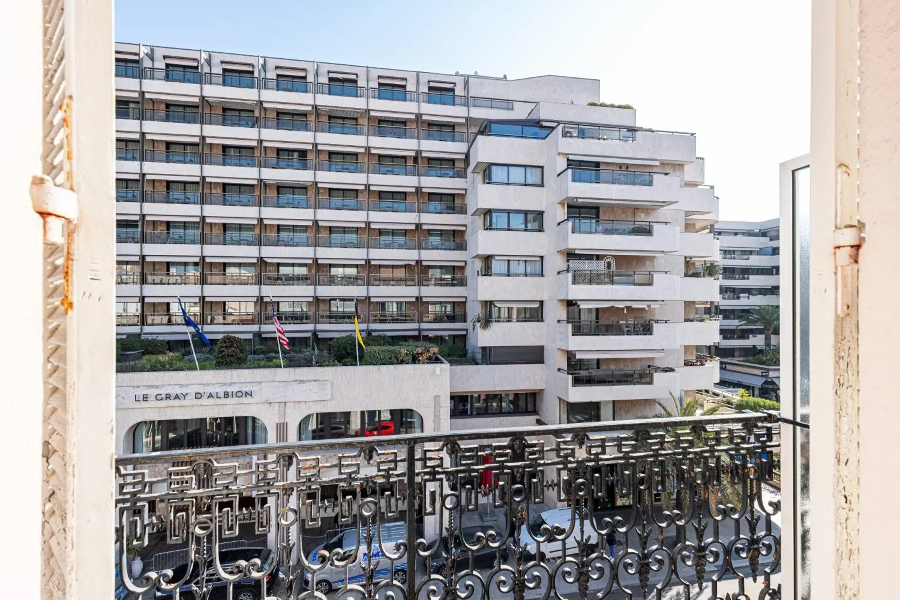 City view, Property Building in Modern Waikiki Hotel