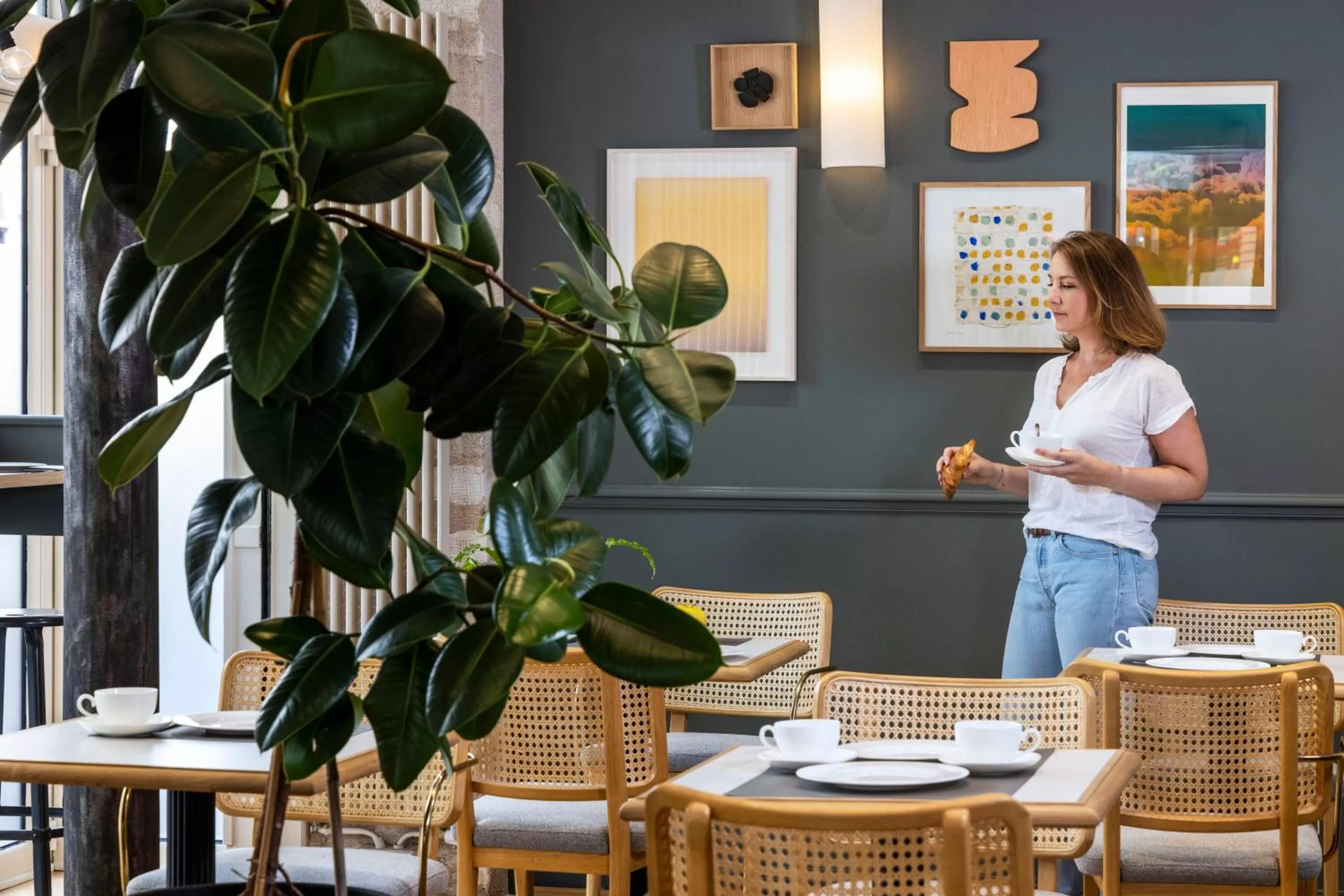 Guests in Hotel Abbatial Saint Germain