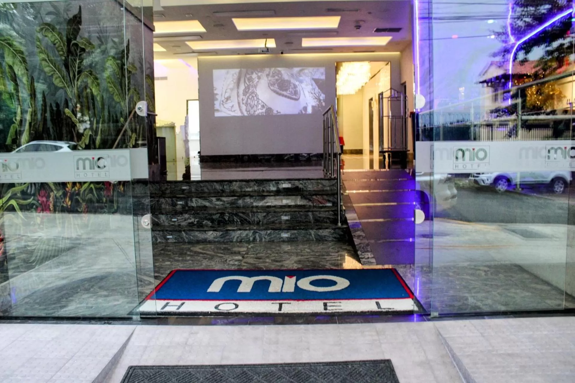 Facade/entrance in Hotel Mio Panamá